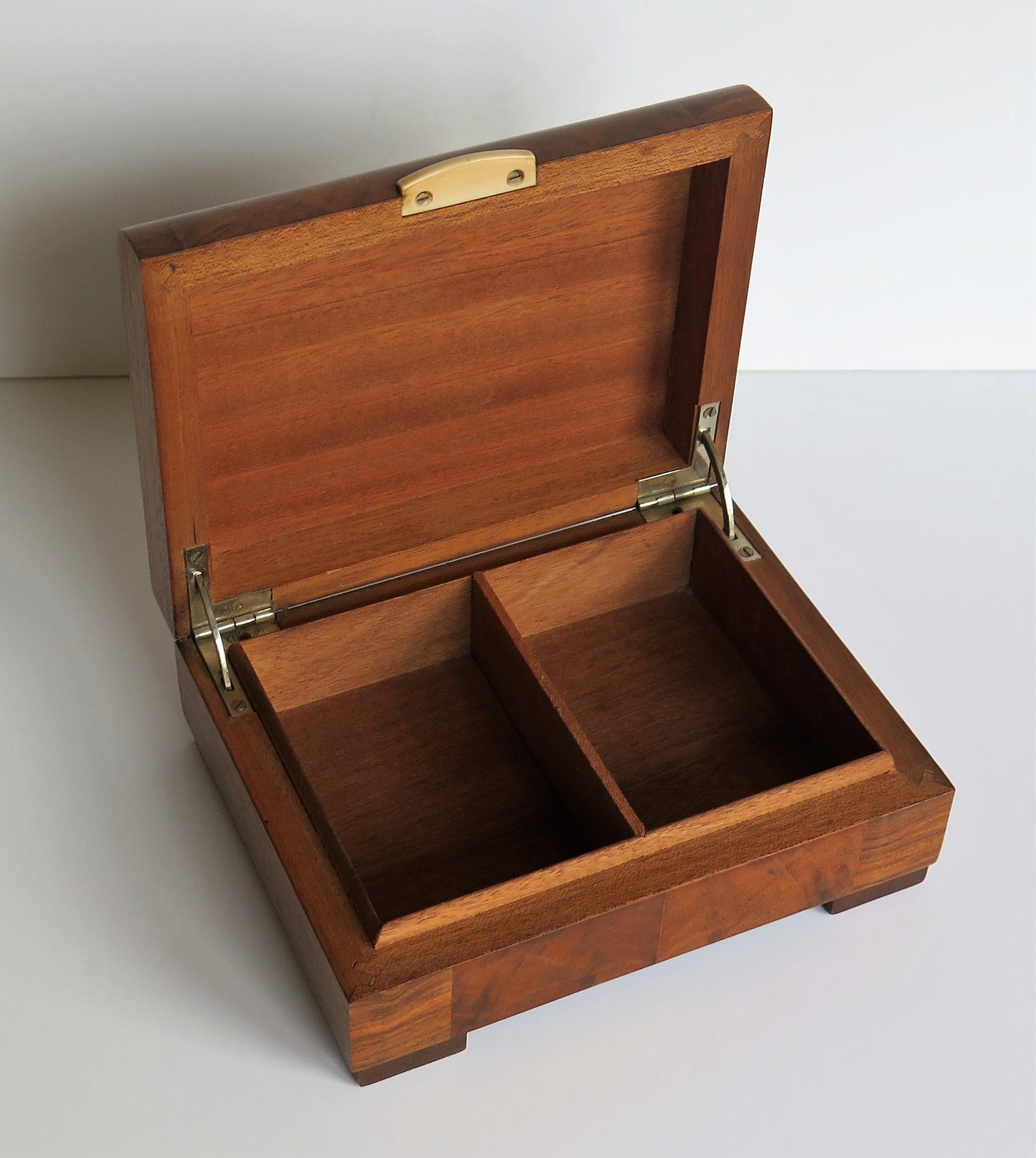 Art Deco Lidded Box Mahogany and Burr Walnut with Two Compartments, circa 1925 10