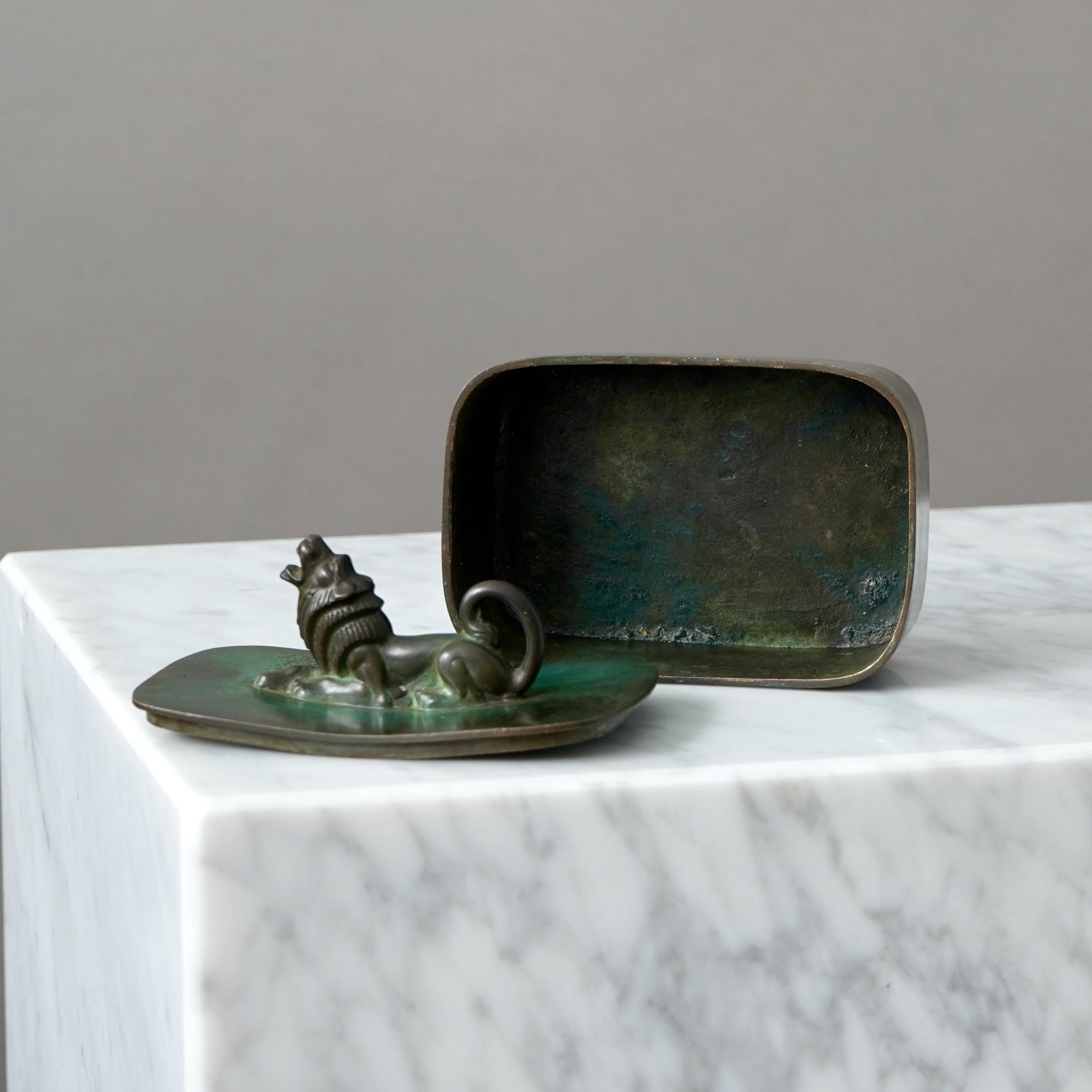 Caja de bronce con tapa Art Déco de GAB Guldsmedsaktiebolaget, Suecia, años 30 en venta 3