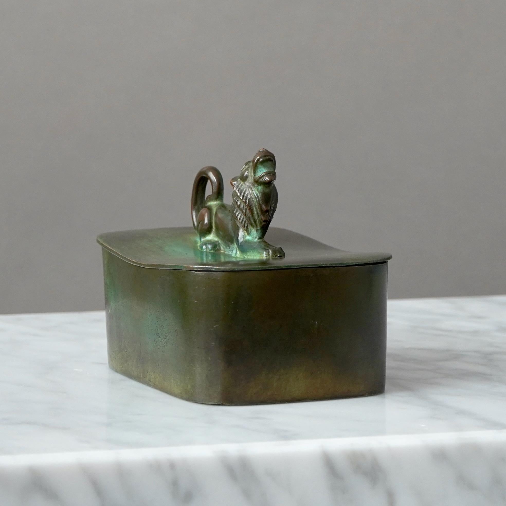 Caja de bronce con tapa Art Déco de GAB Guldsmedsaktiebolaget, Suecia, años 30 en venta 3