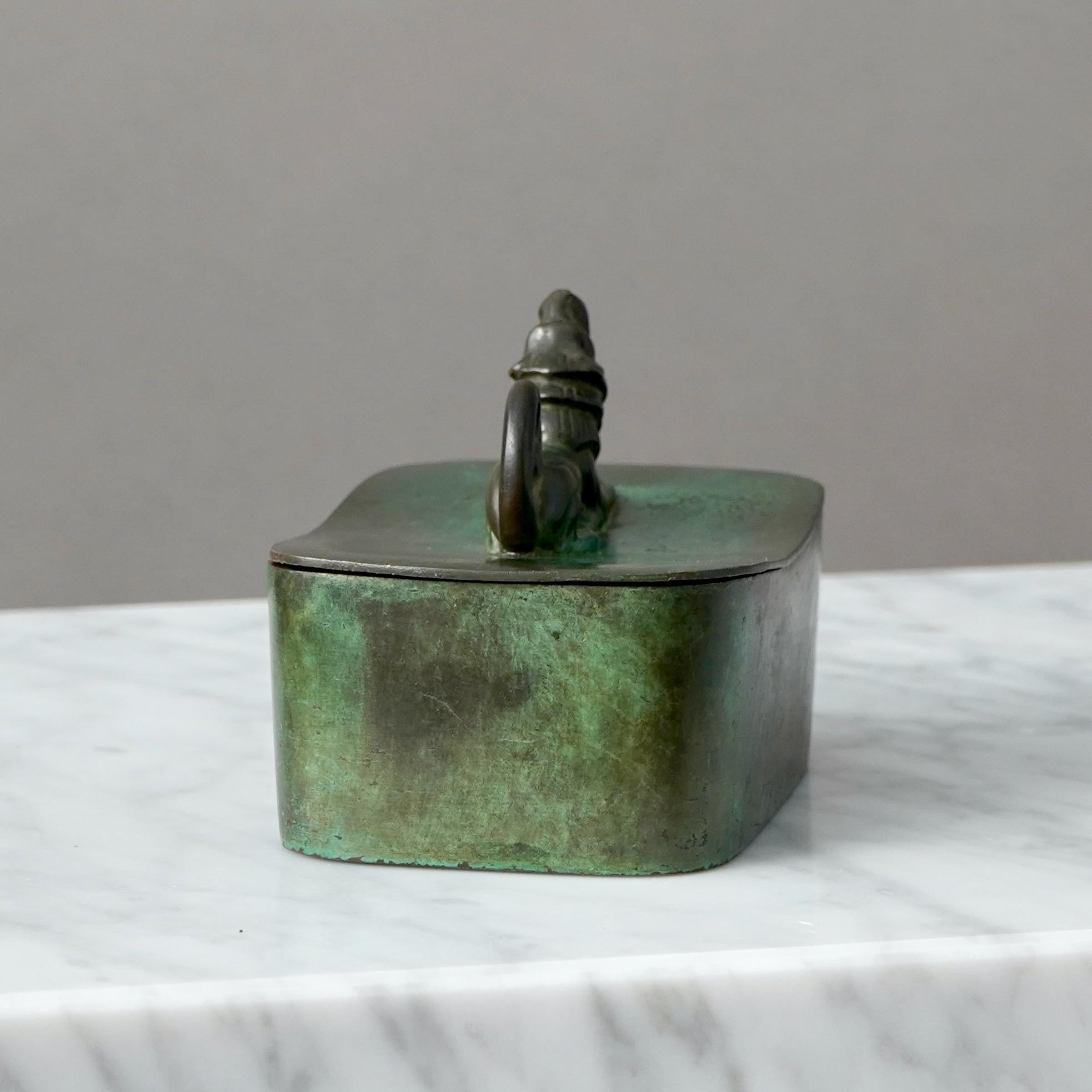 Caja de bronce con tapa Art Déco de GAB Guldsmedsaktiebolaget, Suecia, años 30 en venta 1