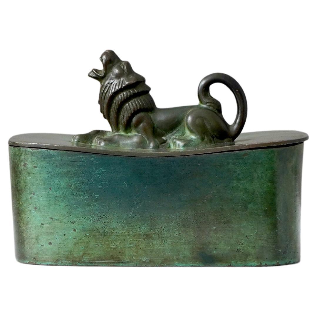 Caja de bronce con tapa Art Déco de GAB Guldsmedsaktiebolaget, Suecia, años 30 en venta