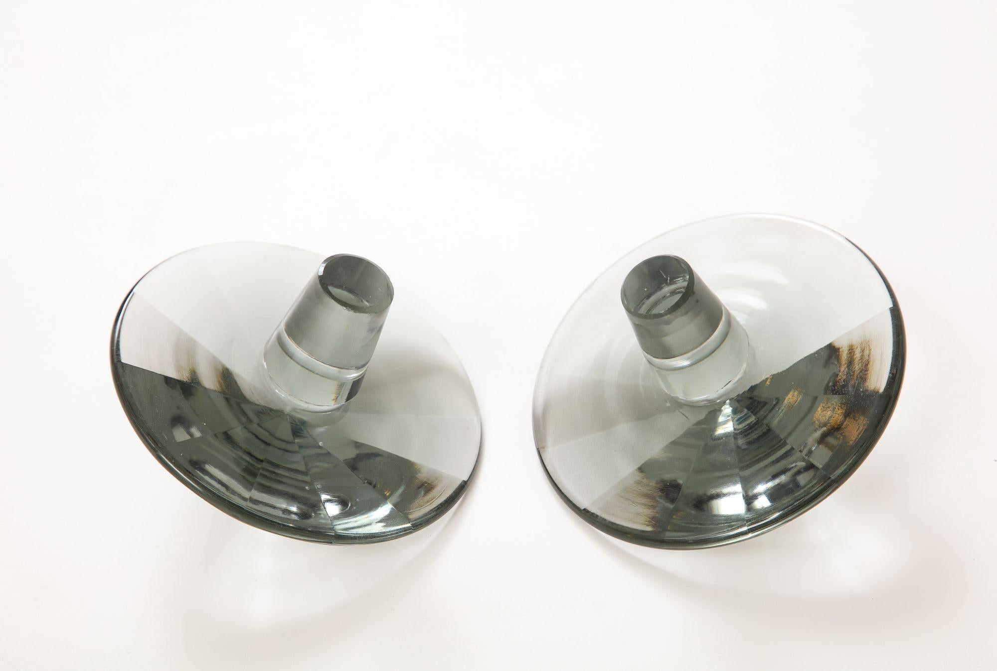 Art déco-Kristallflaschen mit Deckelschliff und Ätzung von Moser im Angebot 4