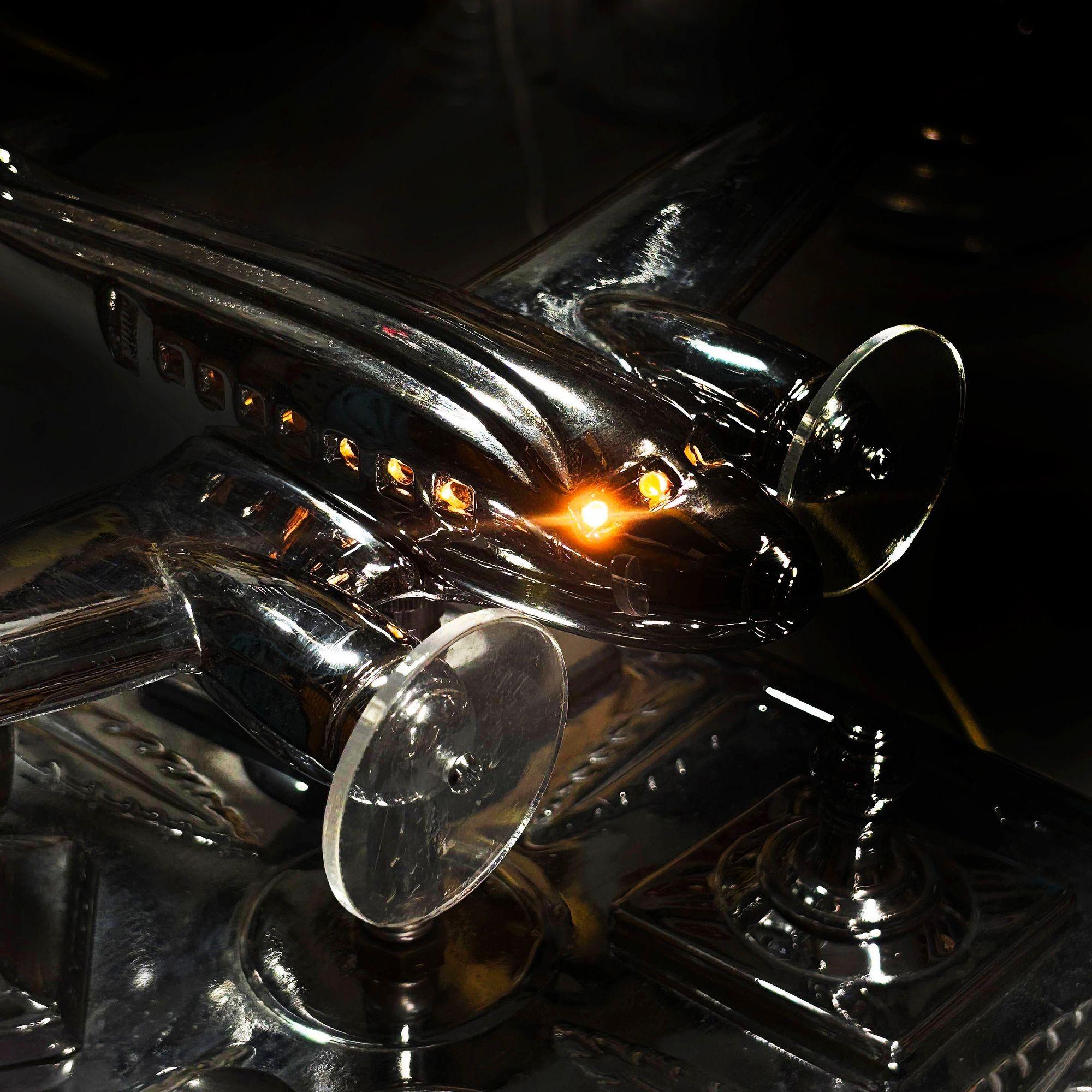 Art Deco Light Up Chrome Douglas DC-3 Airplane Ashtray Stand w/ Art Glass Base im Angebot 3