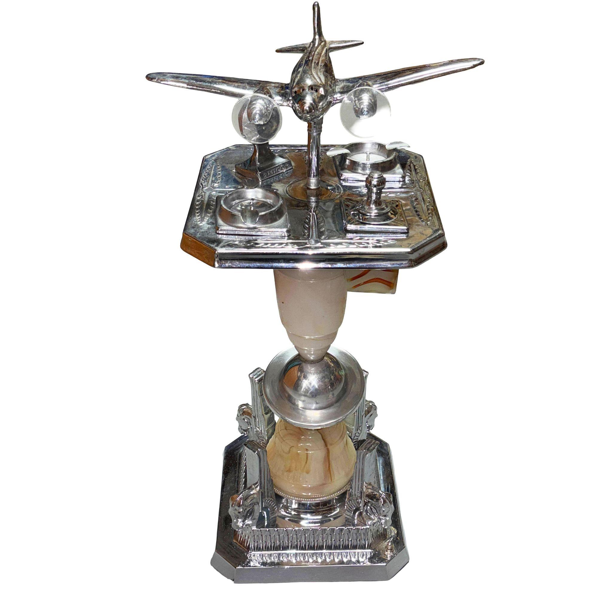 Art Deco Light Up Chrome Douglas DC-3 Airplane Ashtray Stand w/ Art Glass Base (Stahl) im Angebot