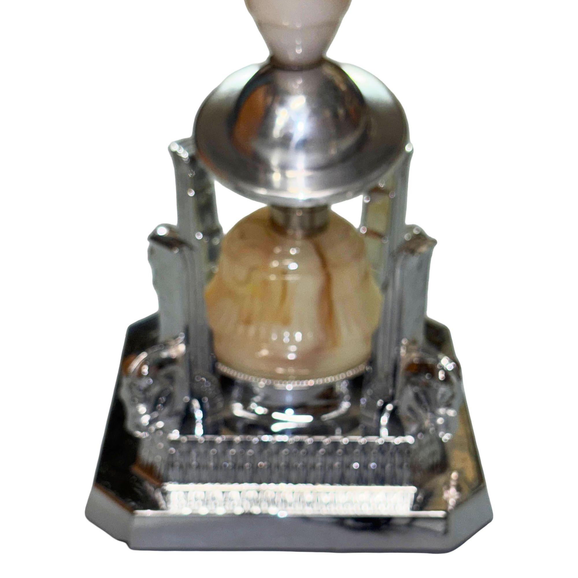 Art Deco Light Up Chrome Douglas DC-3 Airplane Ashtray Stand w/ Art Glass Base im Angebot 1