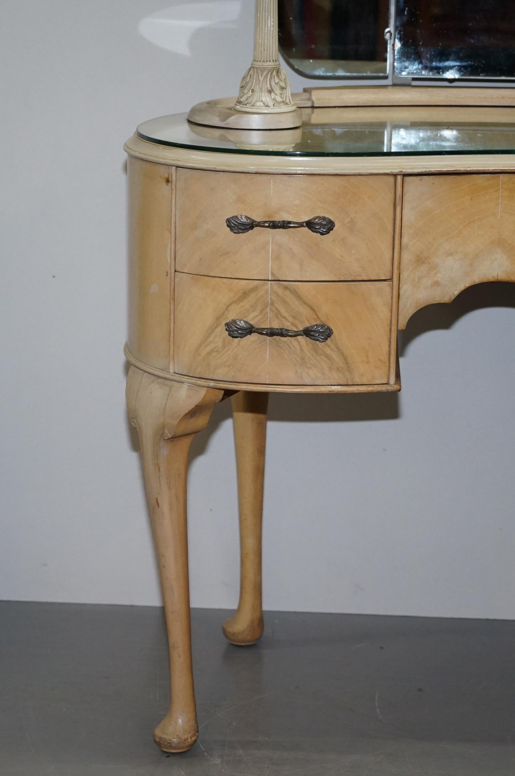 Art Deco Light Walnut Dressing Table with Built in Lights & Tri Folding Mirrors 3