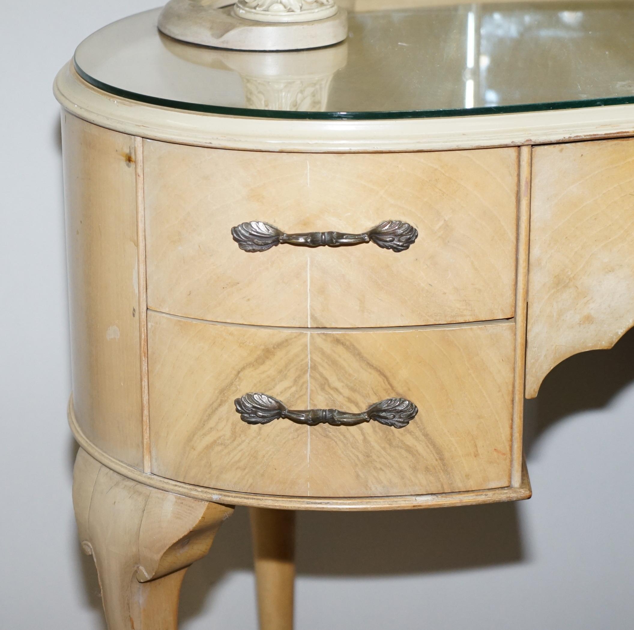Art Deco Light Walnut Dressing Table with Built in Lights & Tri Folding Mirrors 4