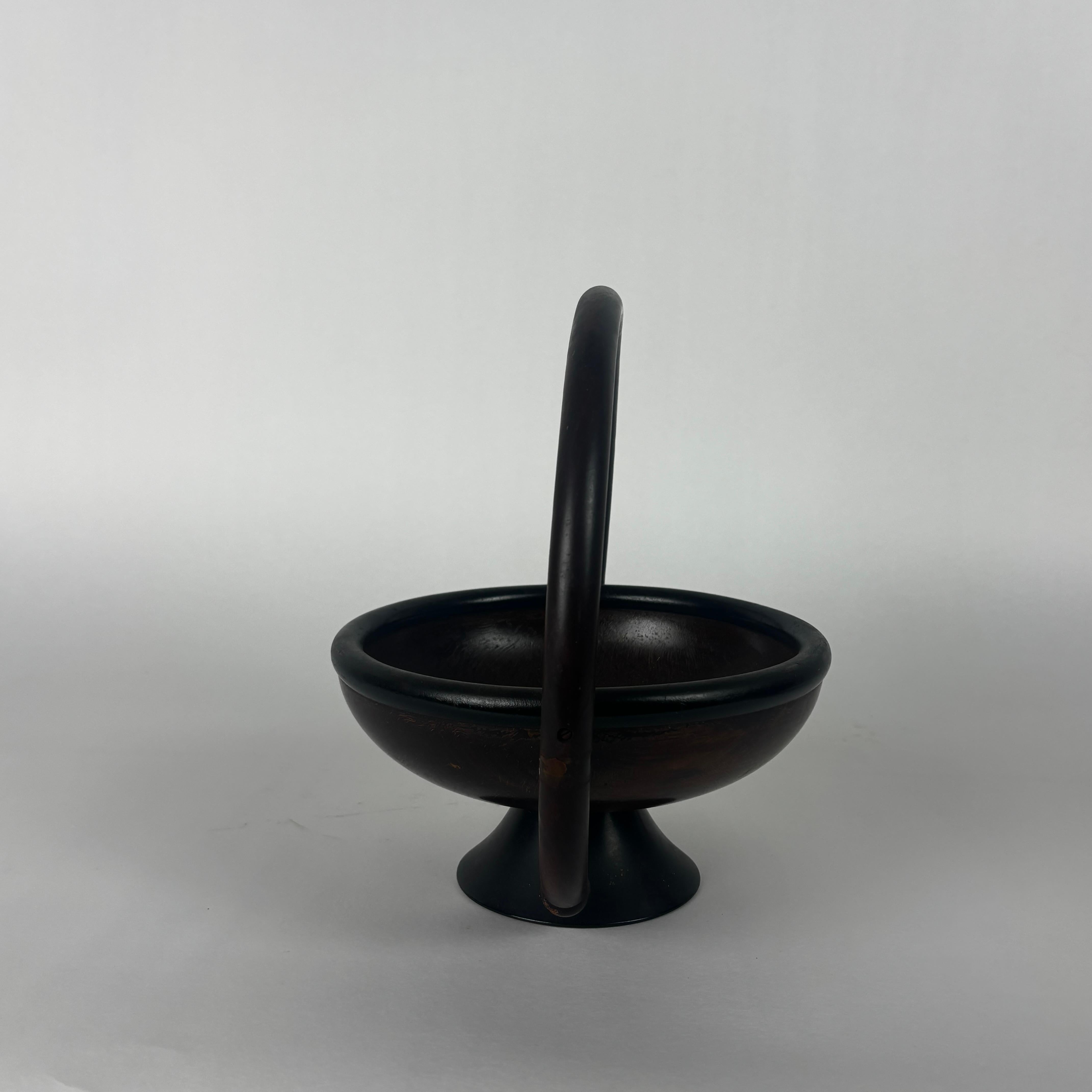 Tornito Set di ciotole in lignum vitae art déco con manico in vendita