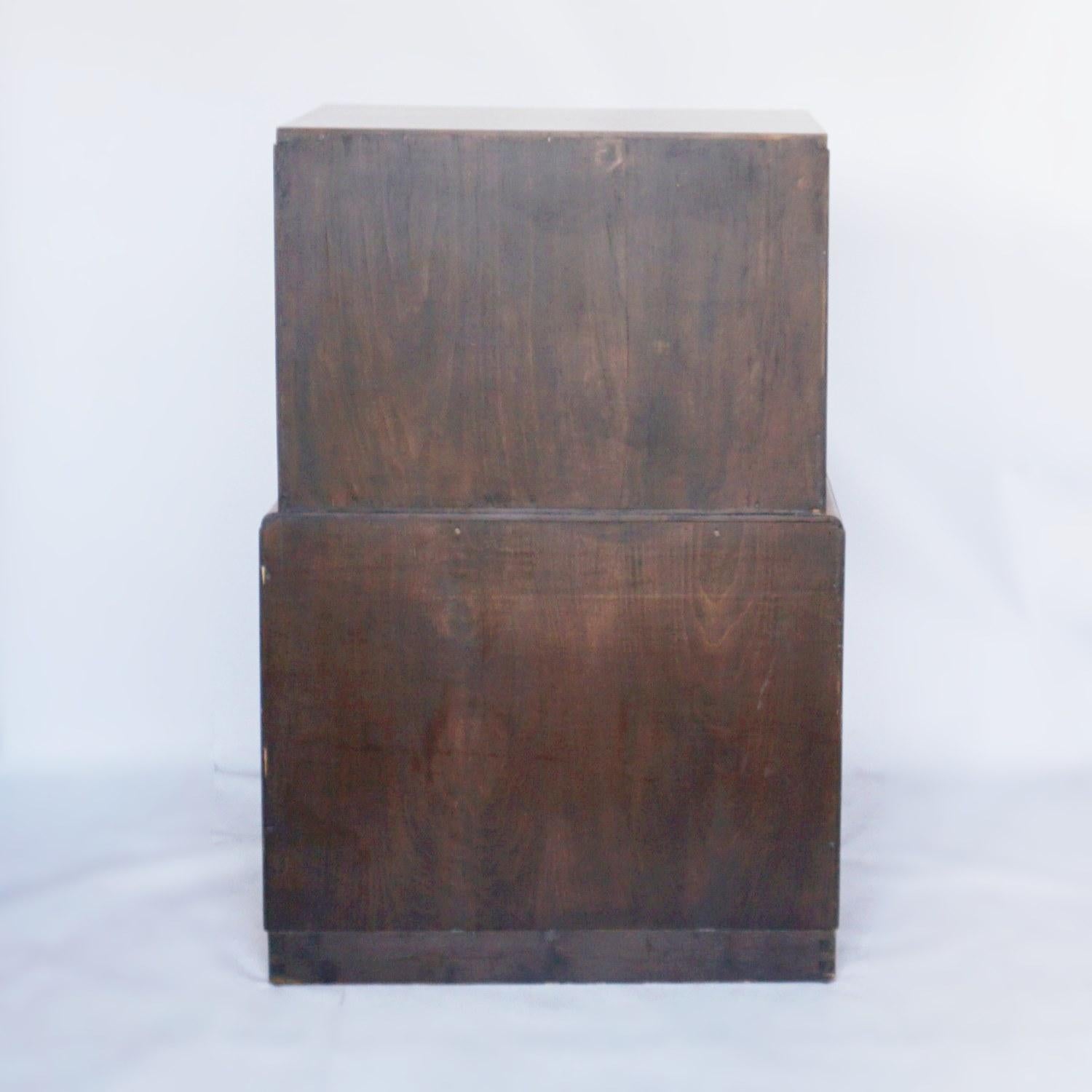 Art Deco Linen Cabinet Satin Birch and Walnut Veneered, English, Circa 1935 8