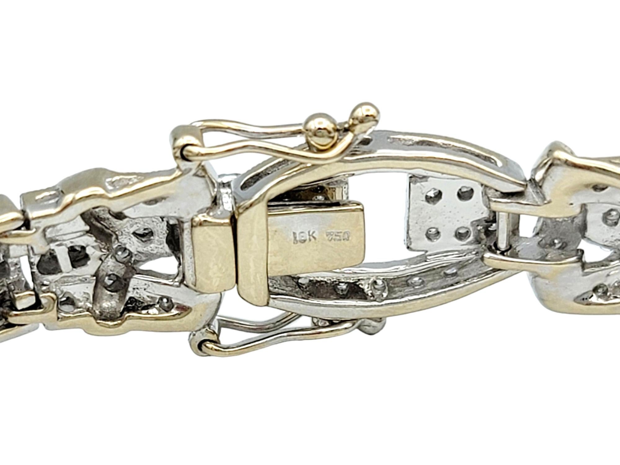 Bracelet à maillons Art déco en or blanc 18 carats avec diamants baguettes et ronds en vente 2