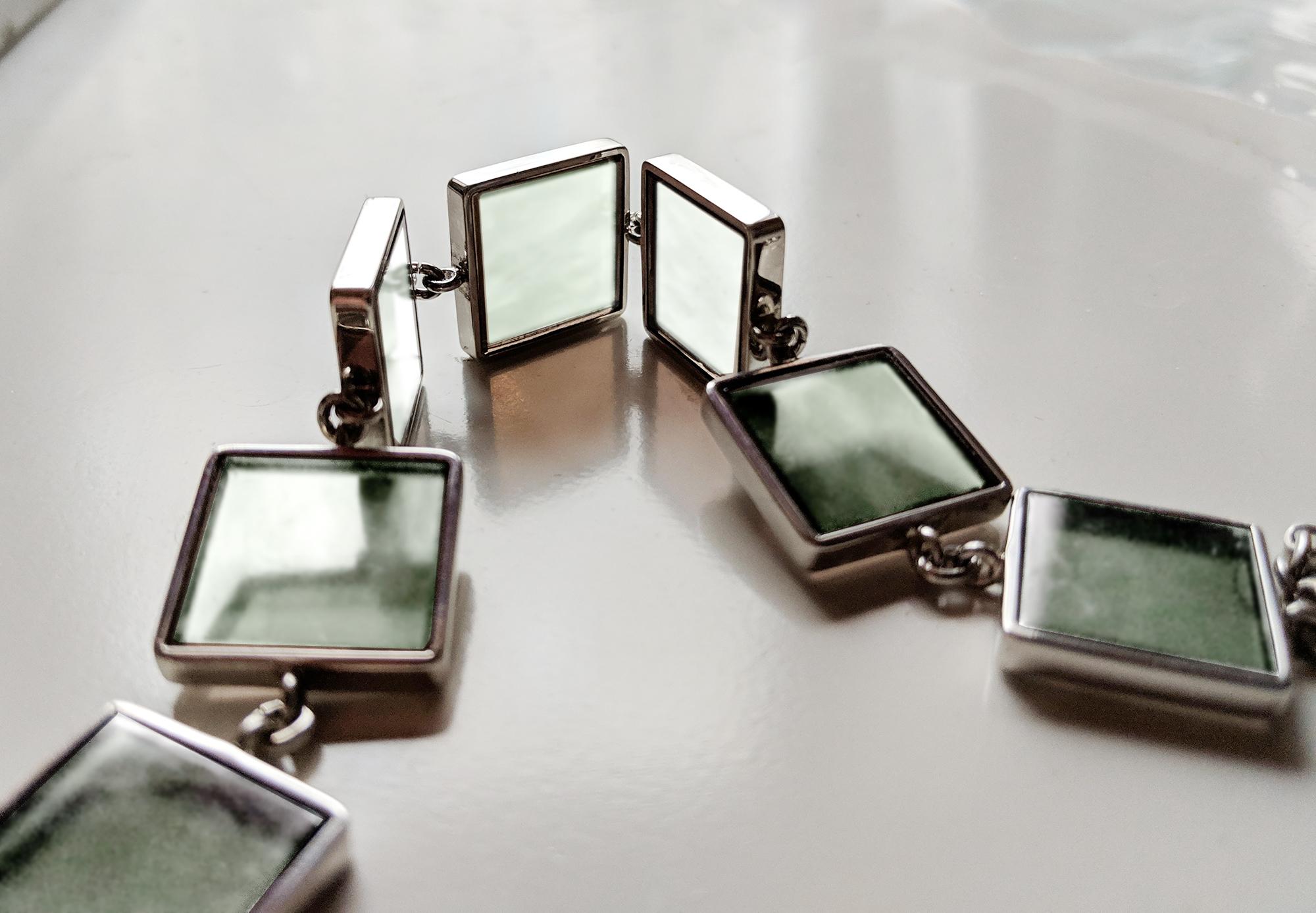 Bracelet de style Art Déco à quartzes verts présenté dans Vogue Unisexe en vente