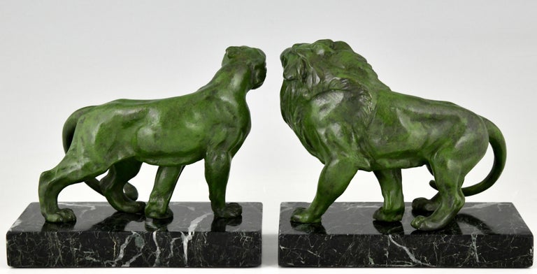 Art Deco Lion Bookends by the French Artist Emile Carlier, 1930 In Good Condition In Antwerp, BE