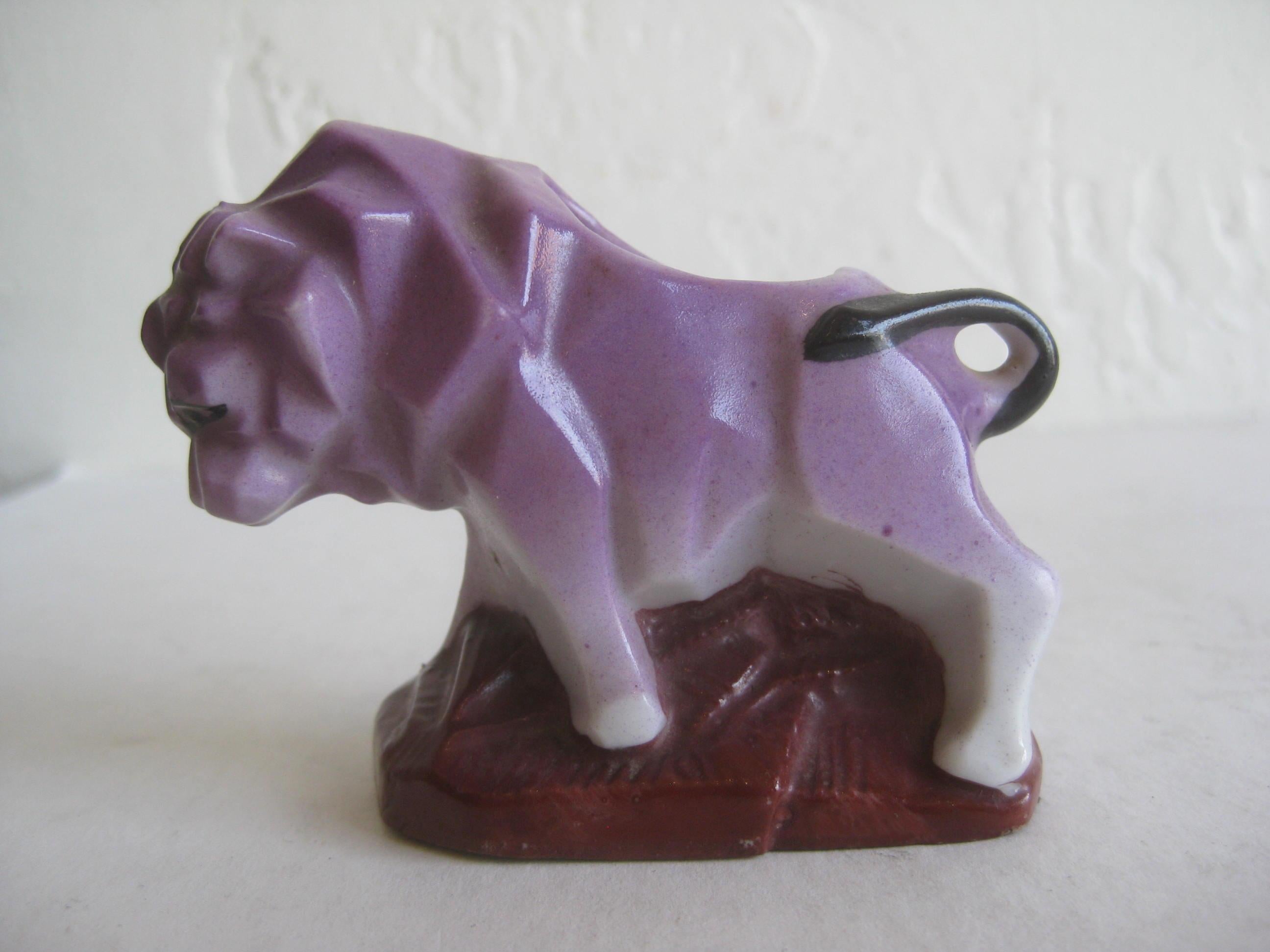 Art Deco Lion Cubist Figural Porcelain Toothpick Holder Vase Figurine by Nippon In Excellent Condition For Sale In San Diego, CA