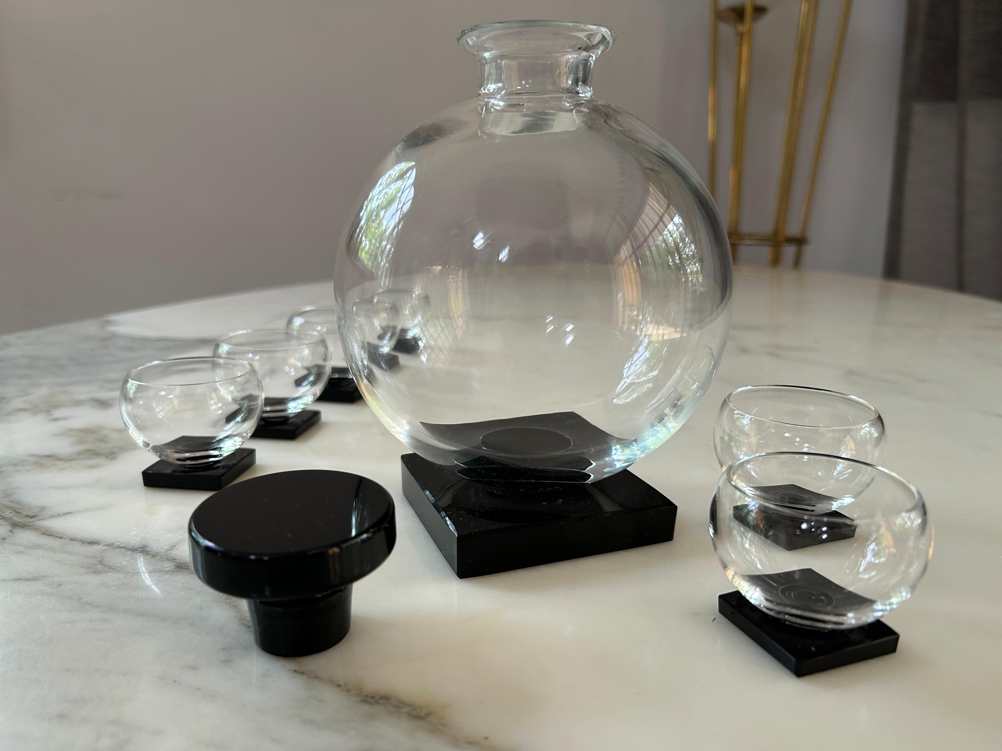 Art Deco Liqueur Set with Decanter & 6 Glasses, In the Style of W. J. Rozendaal For Sale 4