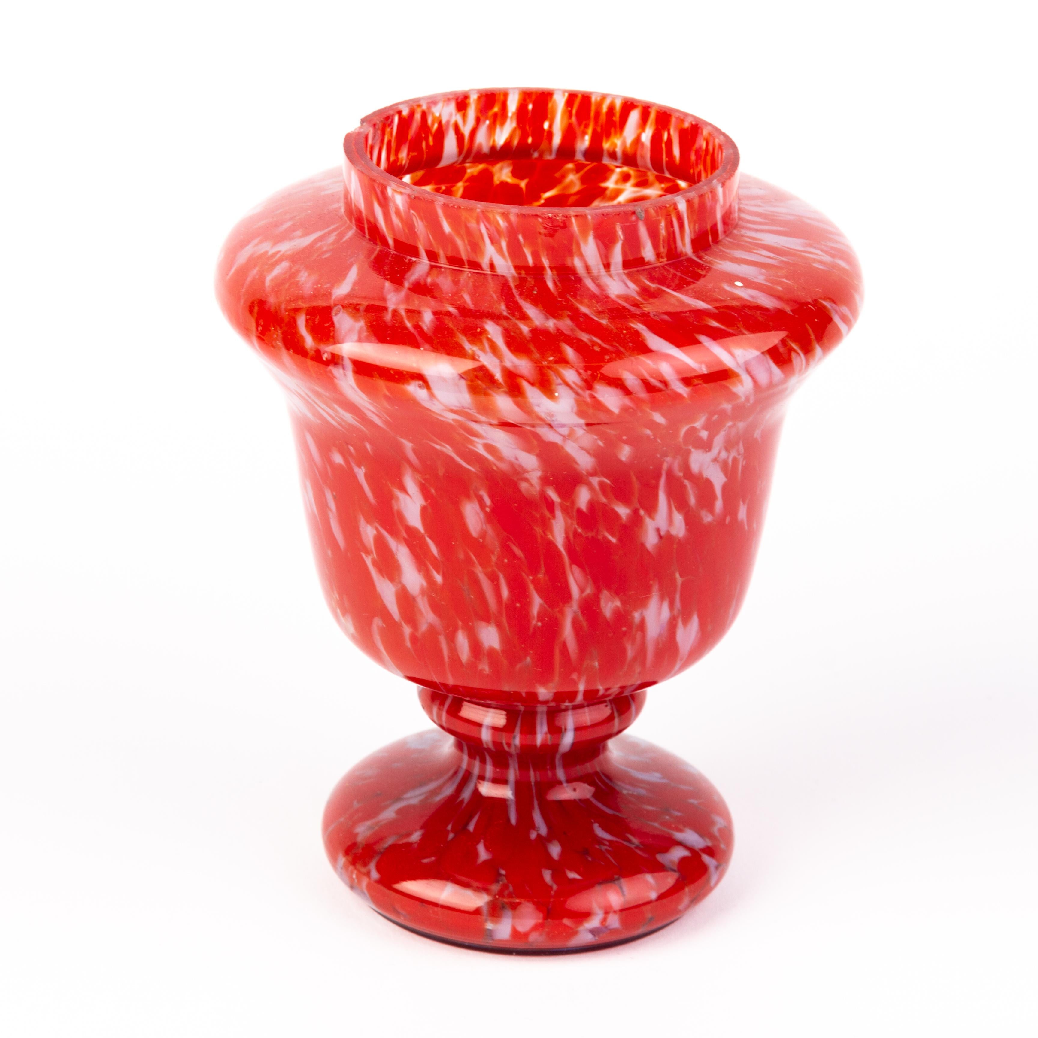 Art Deco Loetz Splatter Glass Vase
Good condition
Free international shipping.