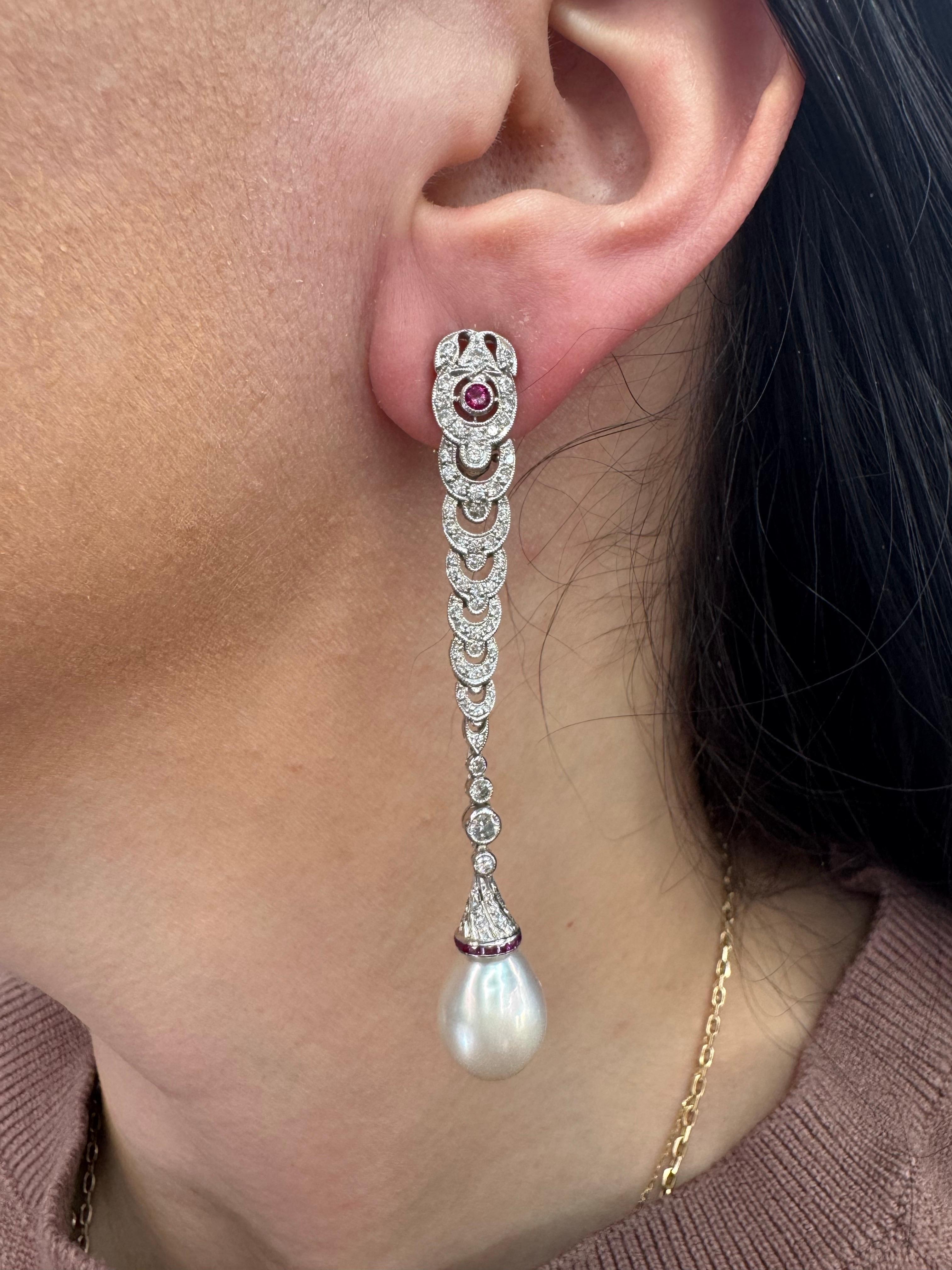 Women's Art Deco Long Drop Diamond Ruby Earrings 1.50 Carats 18 Karat White Gold For Sale
