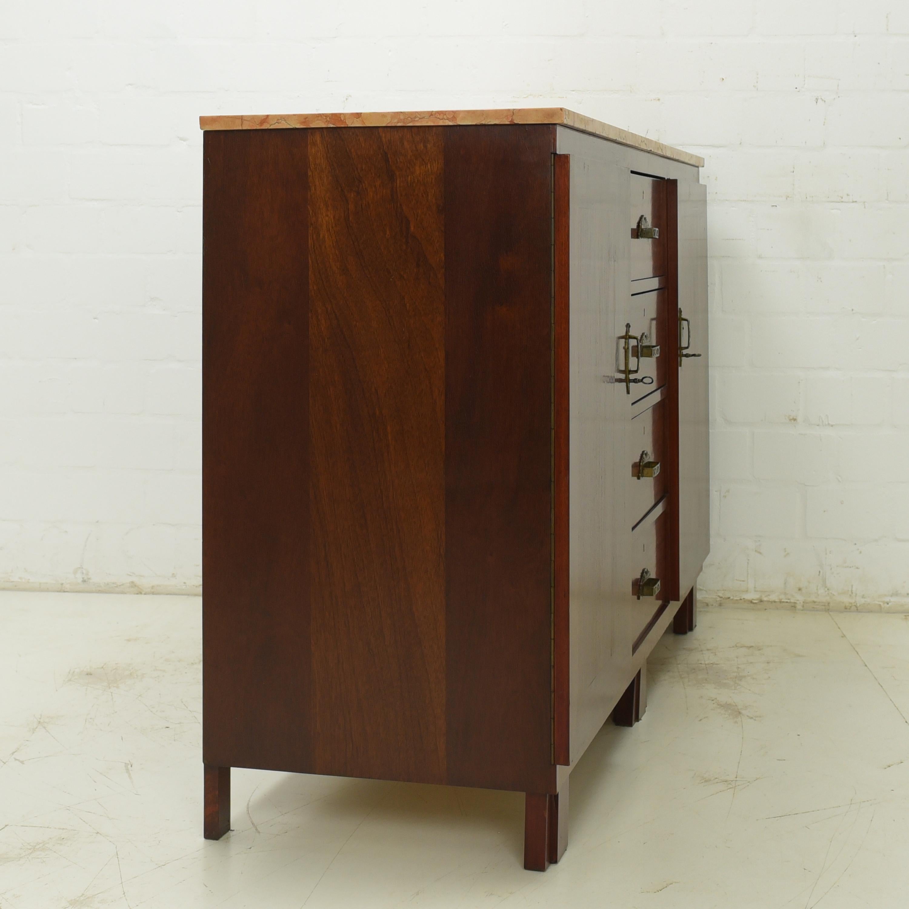 Art Deco Long Sideboard in Mahogany, circa 1925 For Sale 7