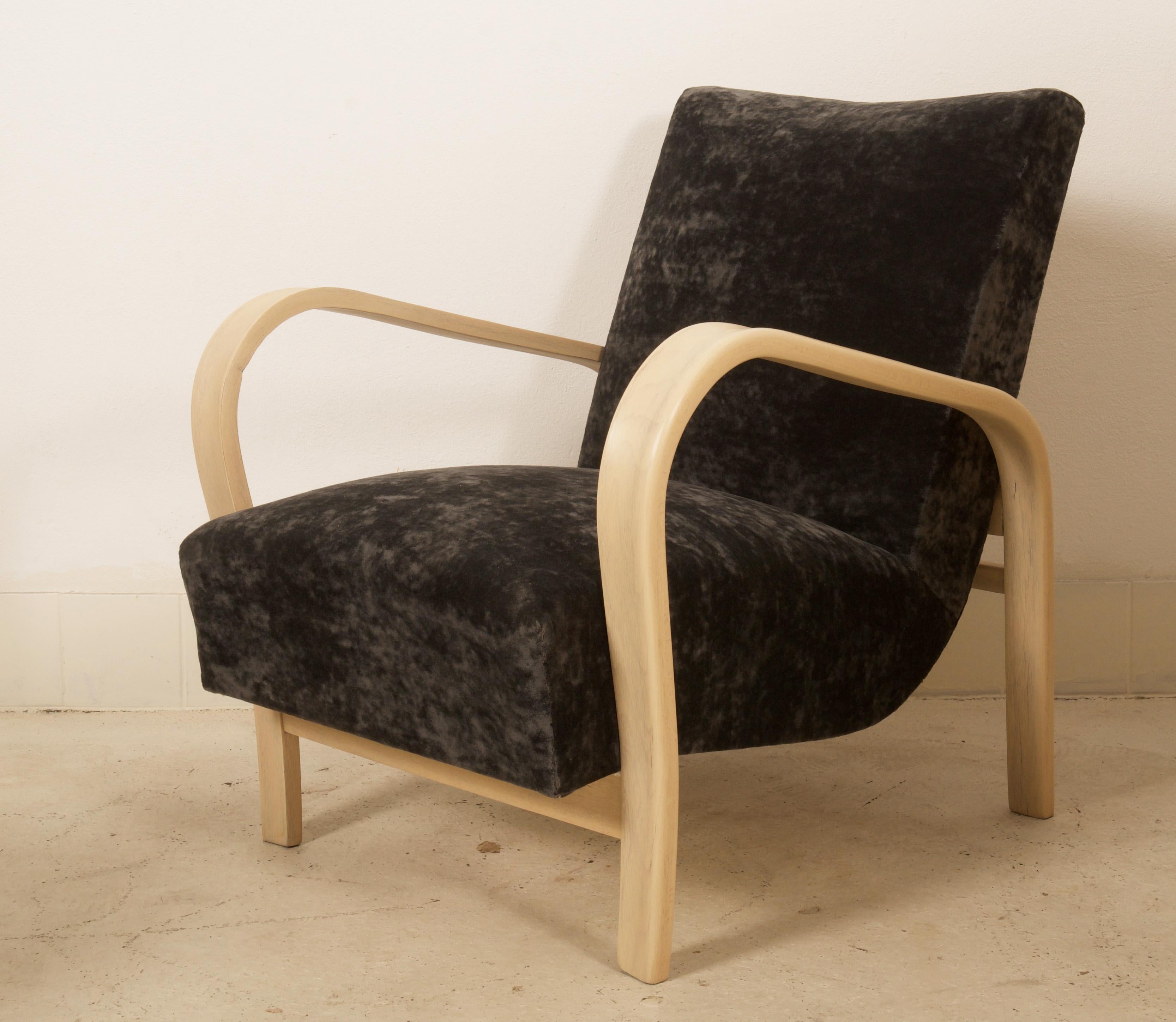 Czech Art Deco Lounge Chair by Jindrich Halabala For Sale