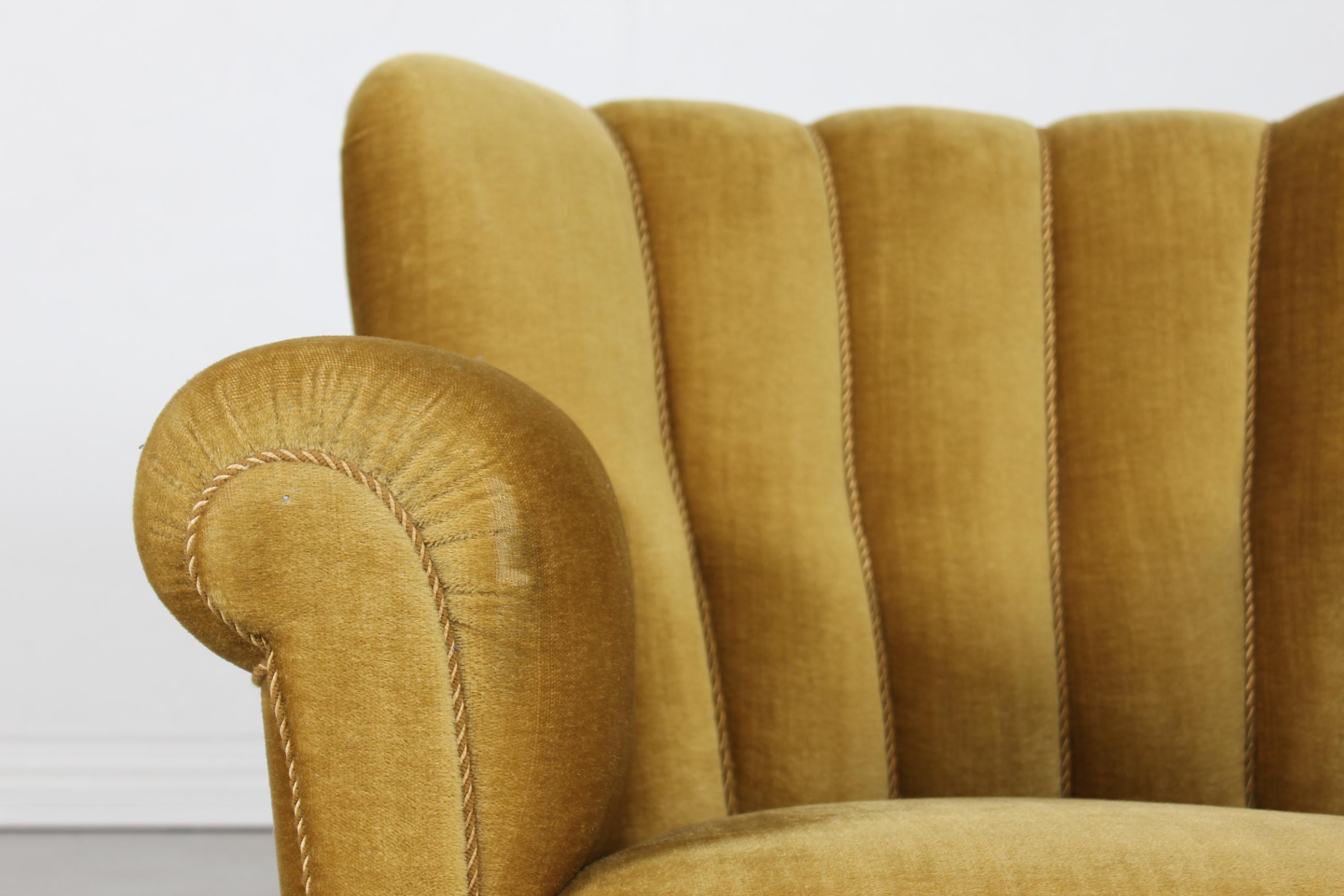 20th Century Art Deco Lounge Chair Fritz Hansen Style Olive Green Velvet, Denmark 1930s-1940s For Sale