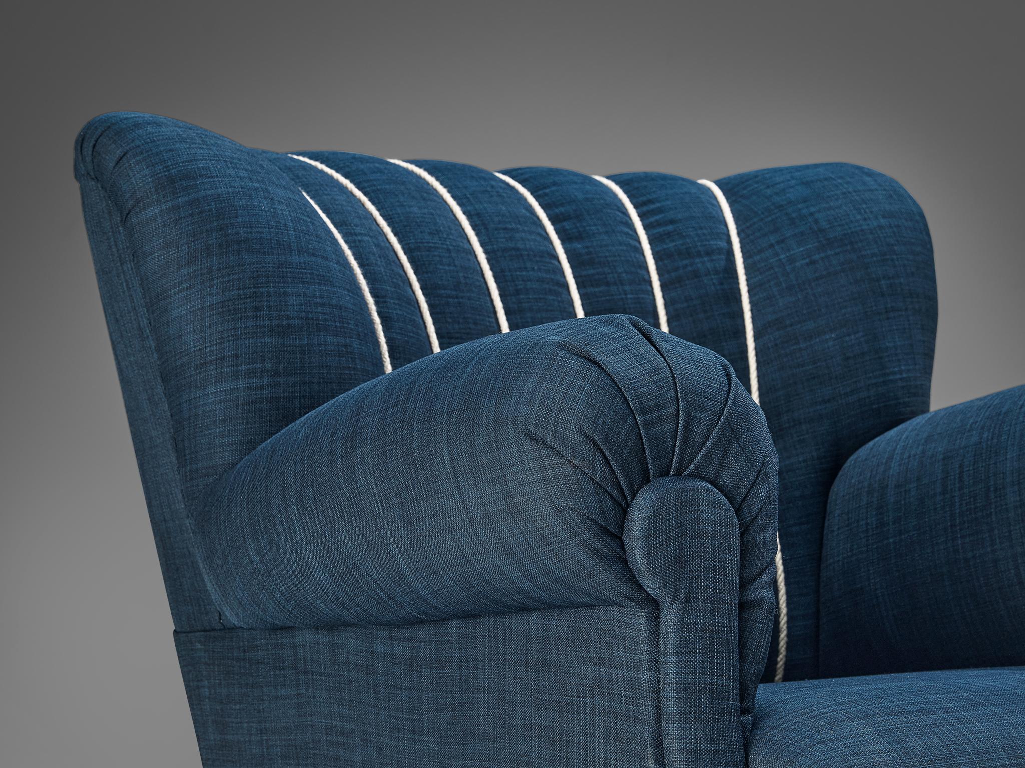 Art Deco Lounge Chair in Blue Upholstery For Sale 1