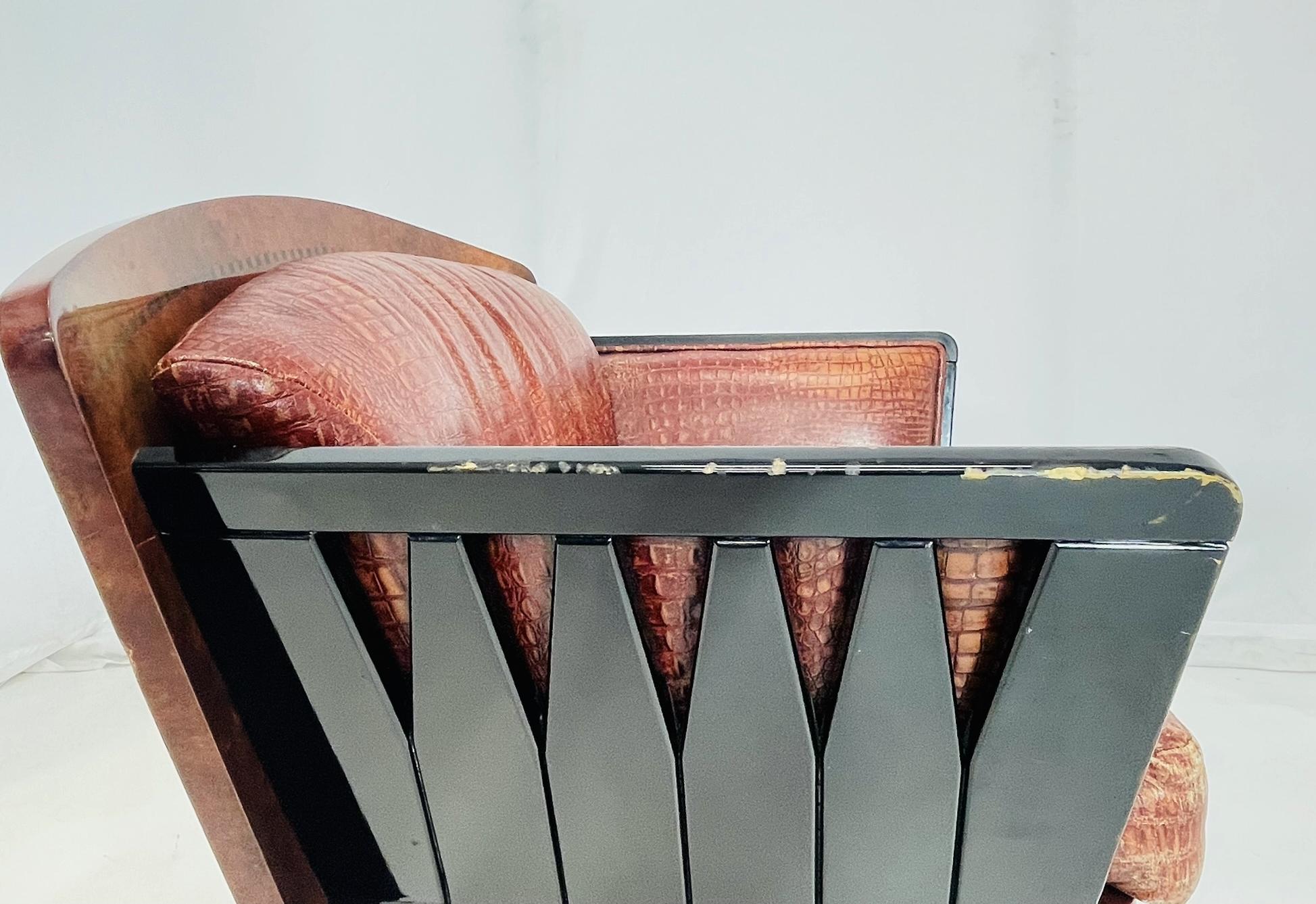 Art Deco Lounge Chair in Burlwood & Leather, France 1940's For Sale 6