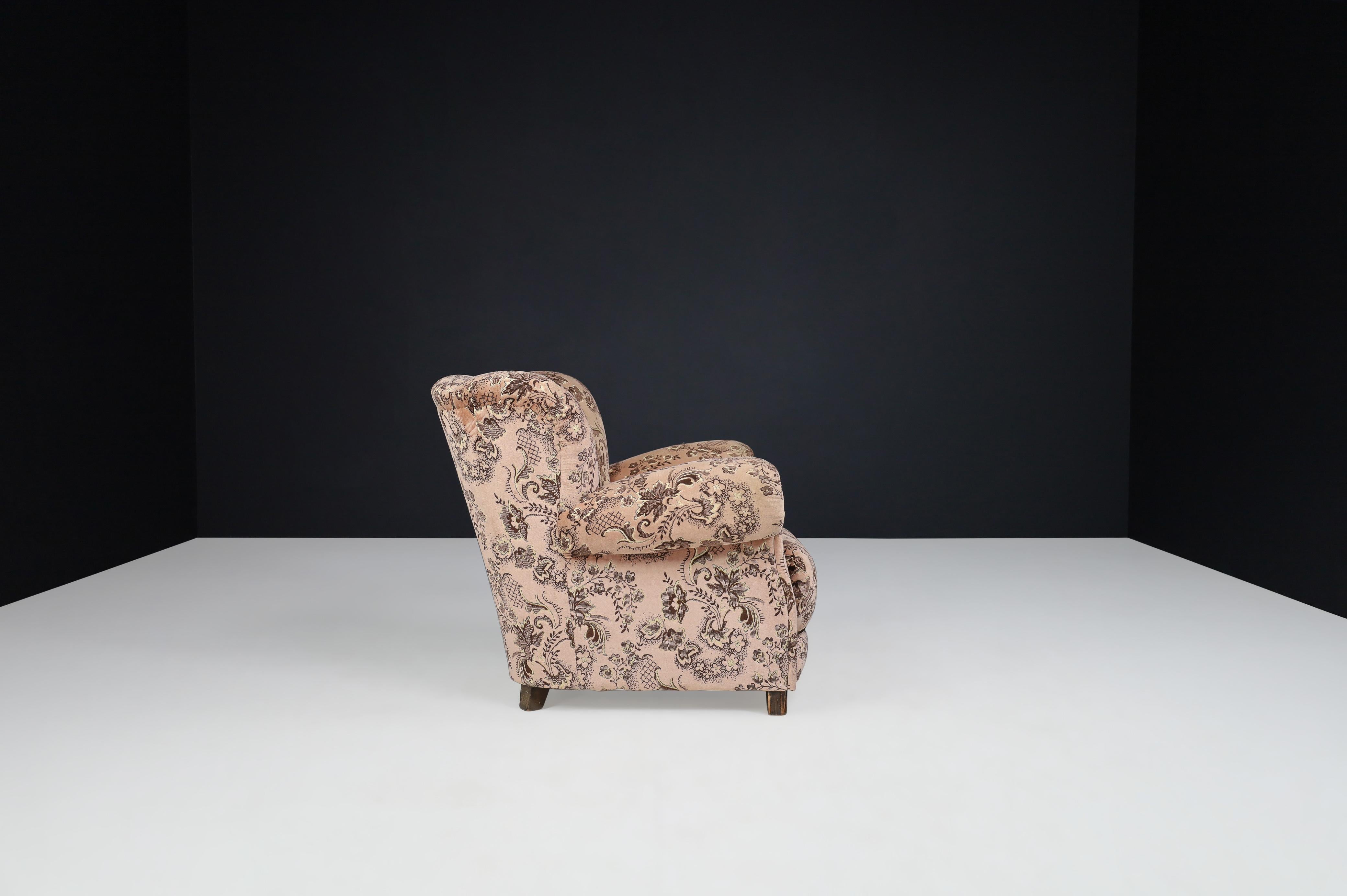 20th Century Art Deco Lounge Chair in Floral Fabric Prague, 1930s