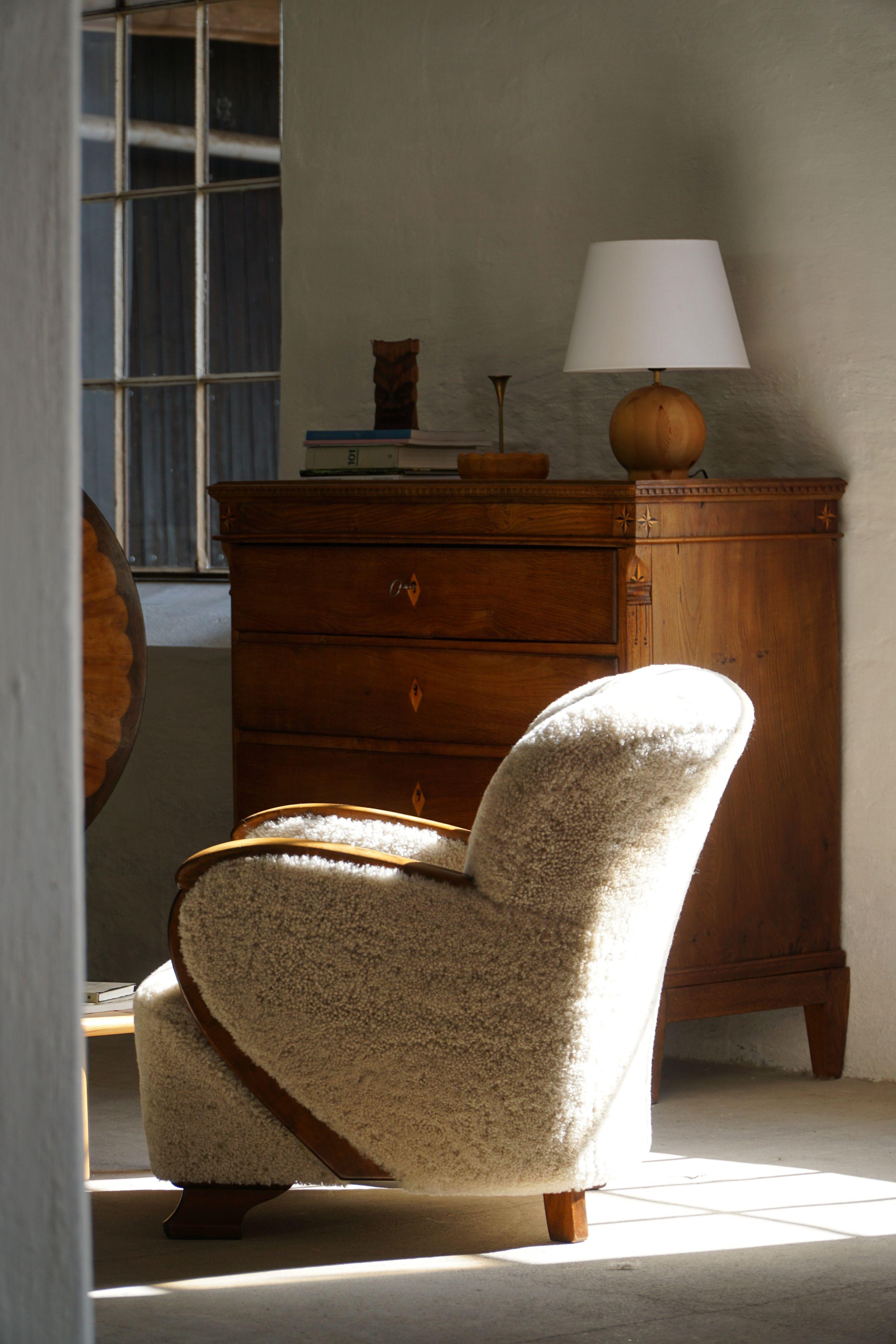 20th Century Art Deco Lounge Chair in Lambswool & Birch, Danish Cabinetmaker, 1930s For Sale