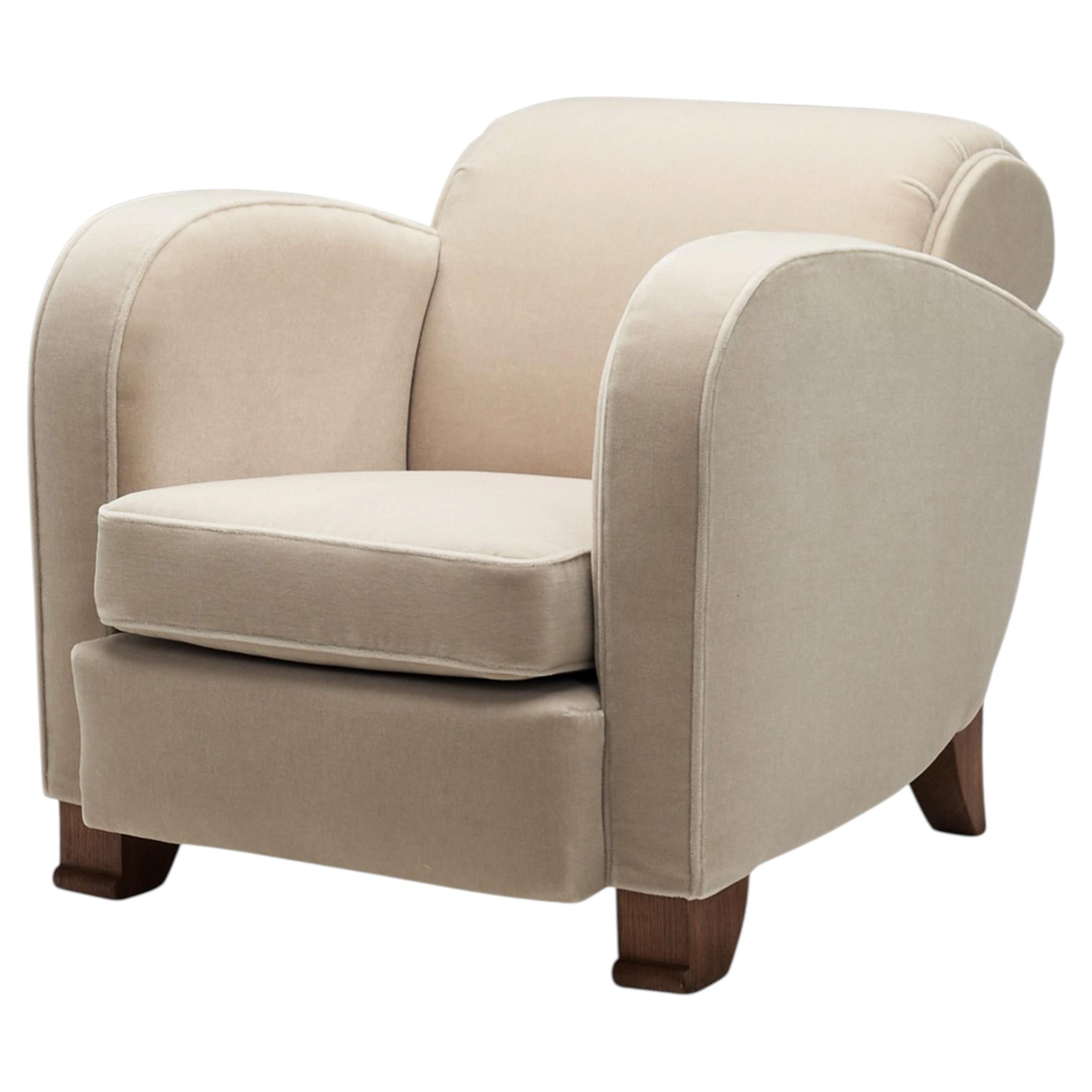 Art Deco Lounge Chair in Off-White Mohair Upholstery, France 1930s