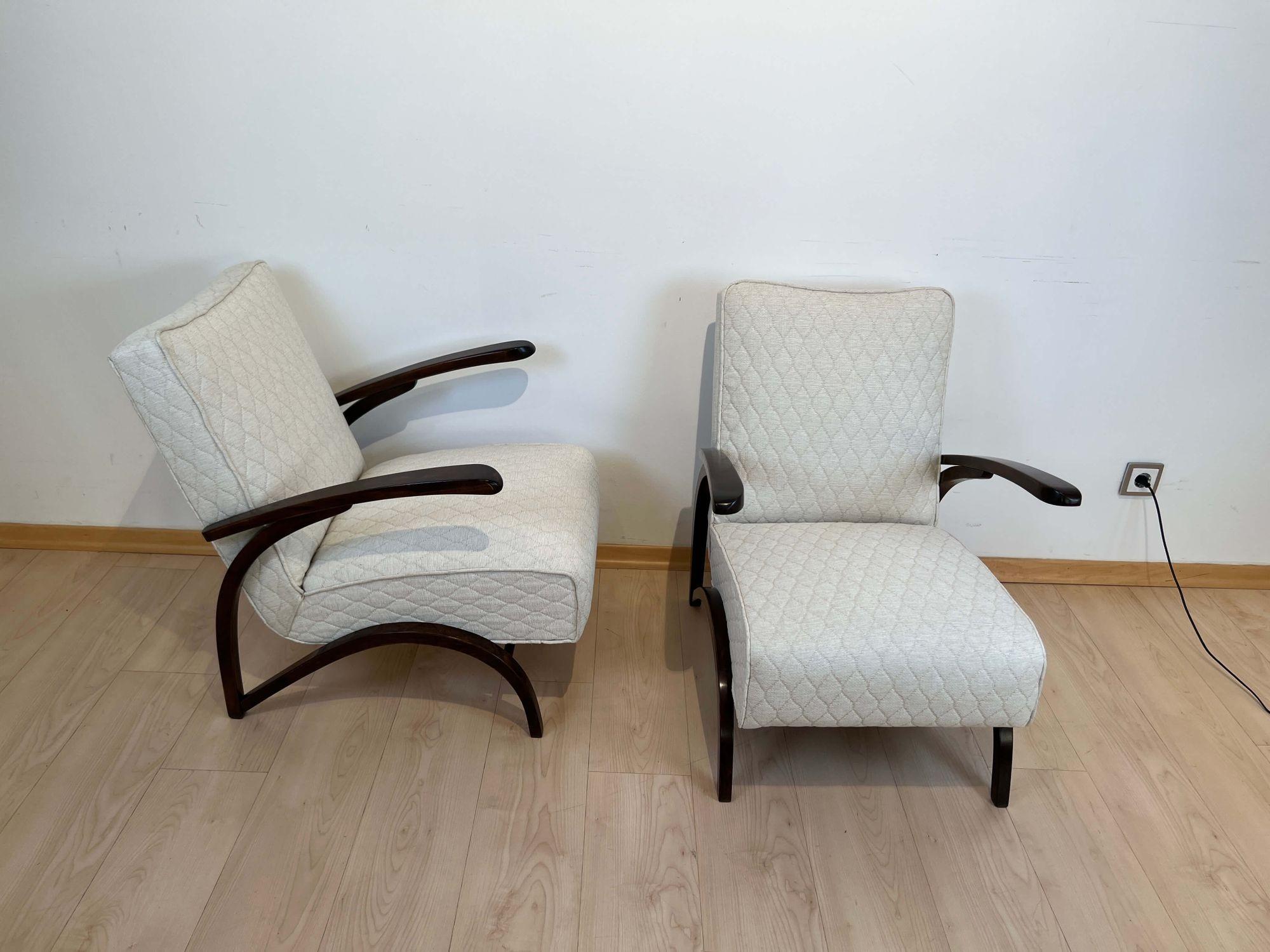 Pair of Art Deco Lounge Chairs by J. Halabala, Czech Republic circa 1930 In Good Condition For Sale In Regensburg, DE