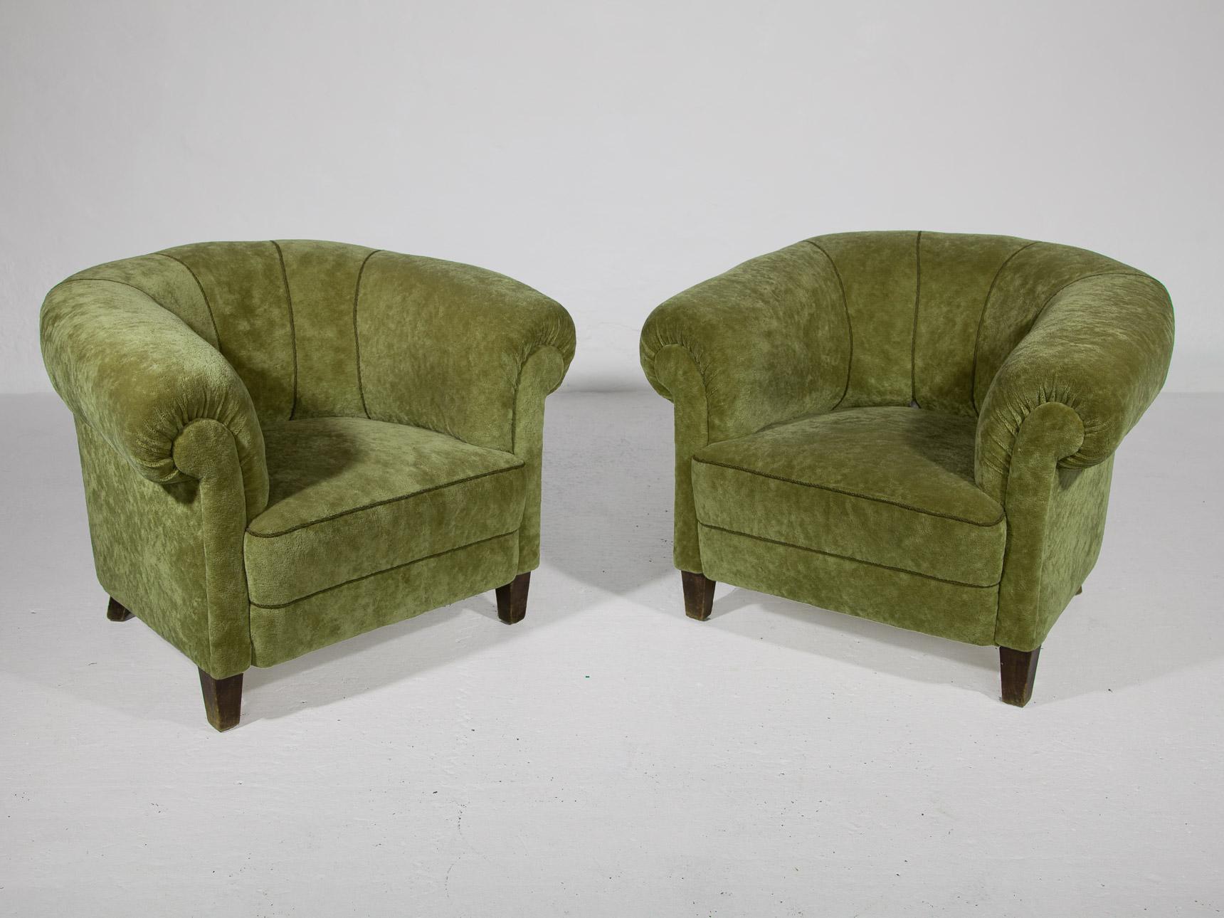 olive green chairs