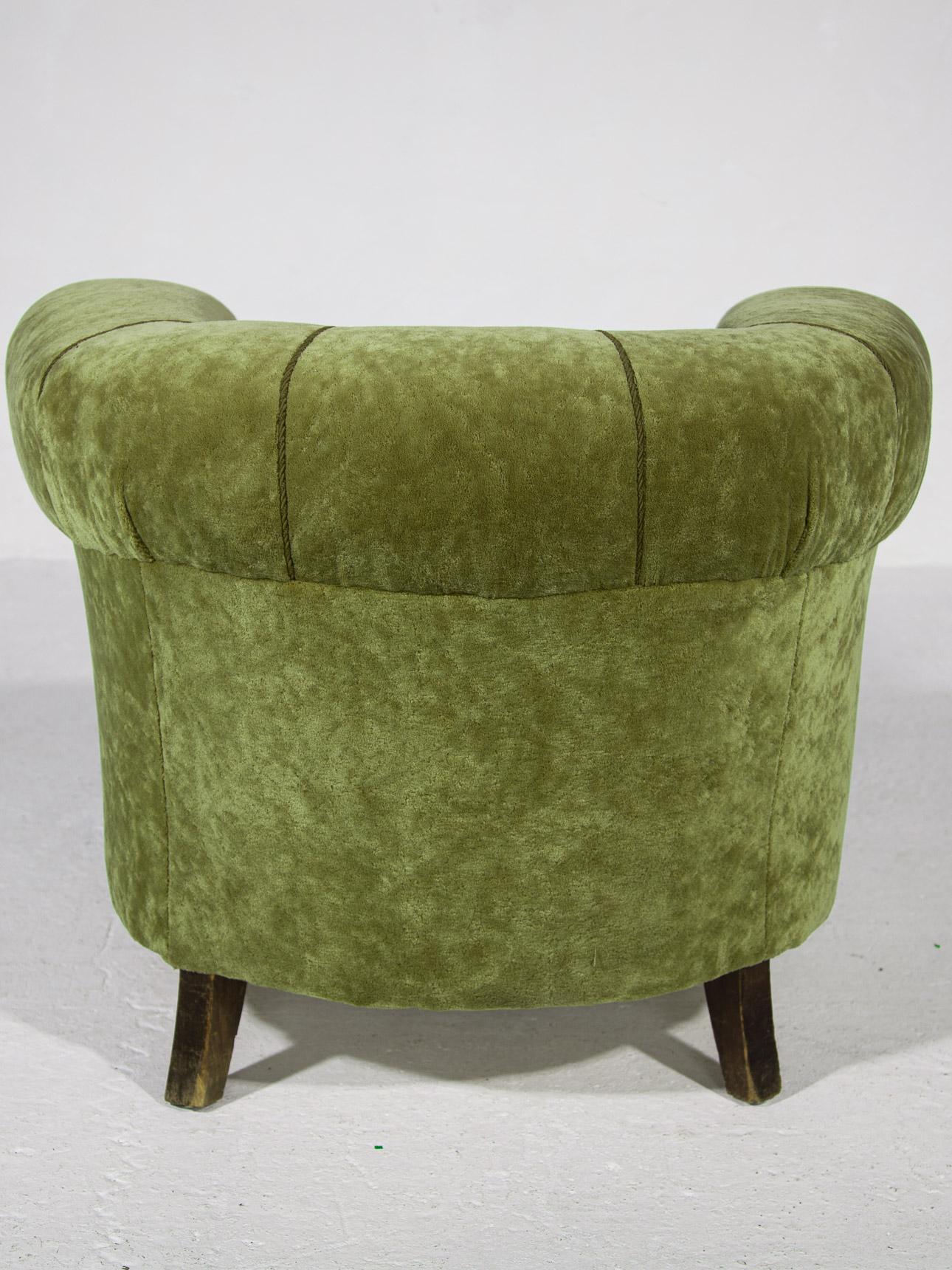 Early 20th Century Art Deco Lounge Chairs in Green Olive Velvet Upholstery For Sale