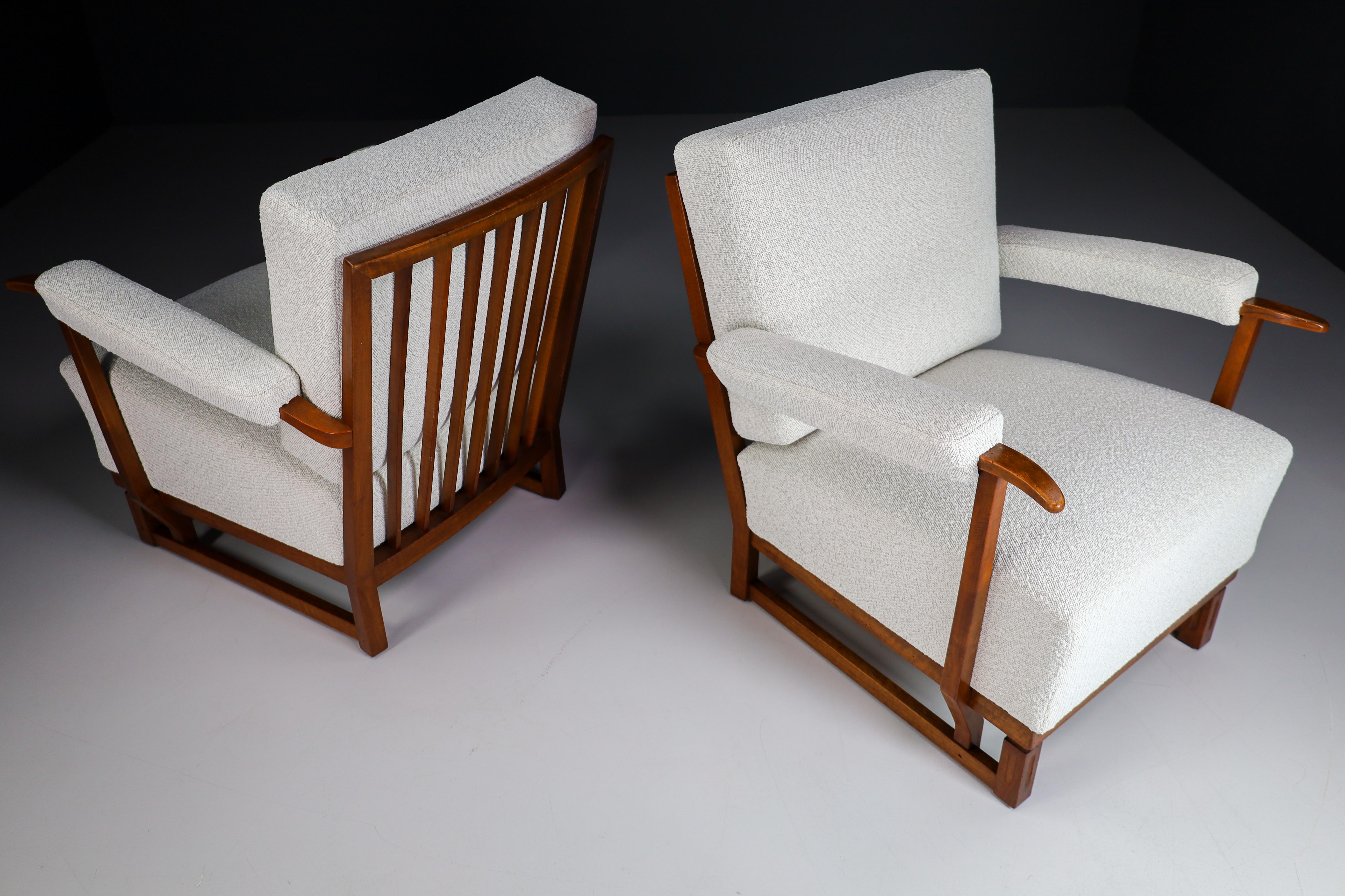 French Art Deco Lounge Chairs in Oak & Reupholstered in Bouclé Fabric France '40s For Sale