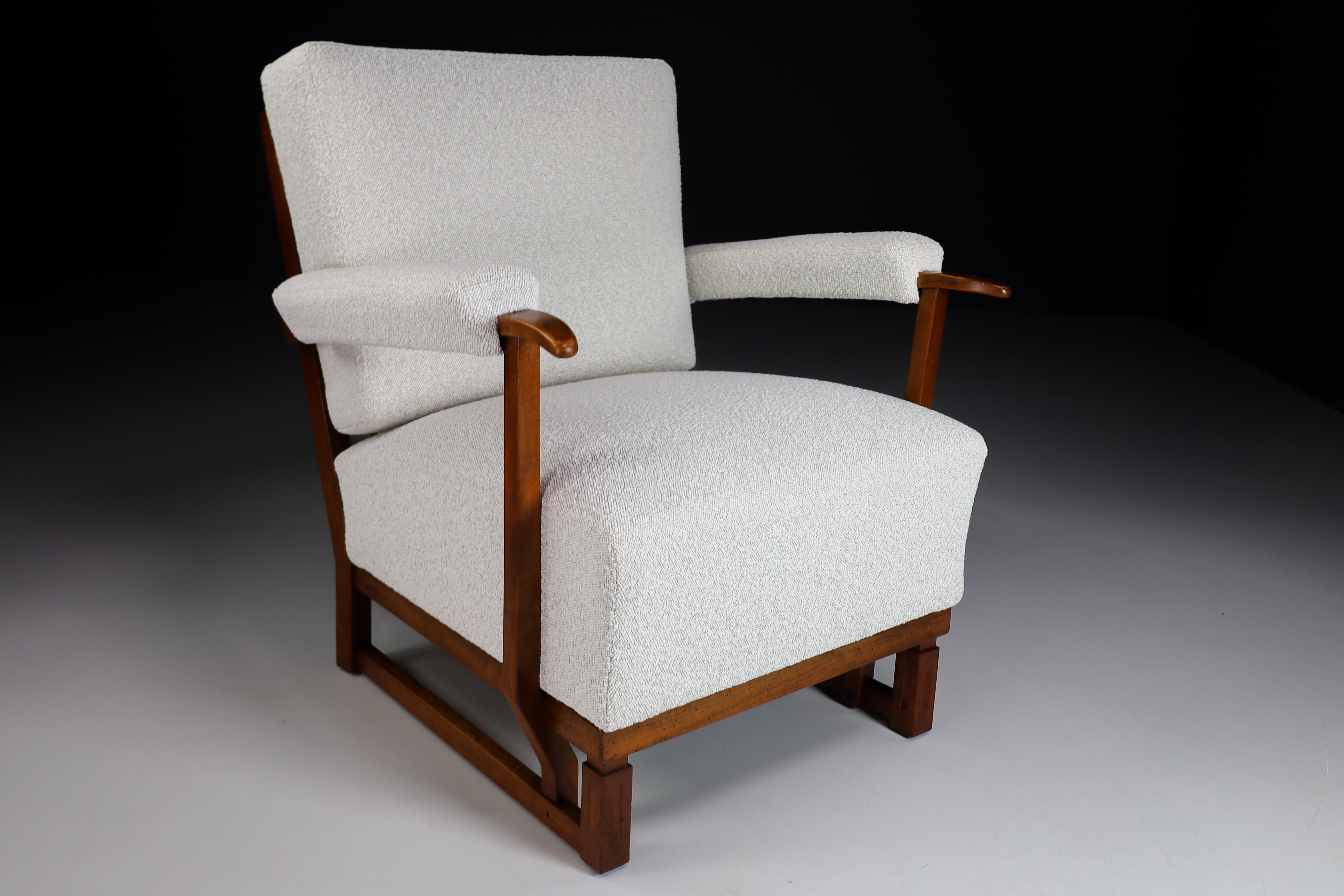 20th Century Art Deco Lounge Chairs in Oak & Reupholstered in Bouclé Fabric France '40s For Sale