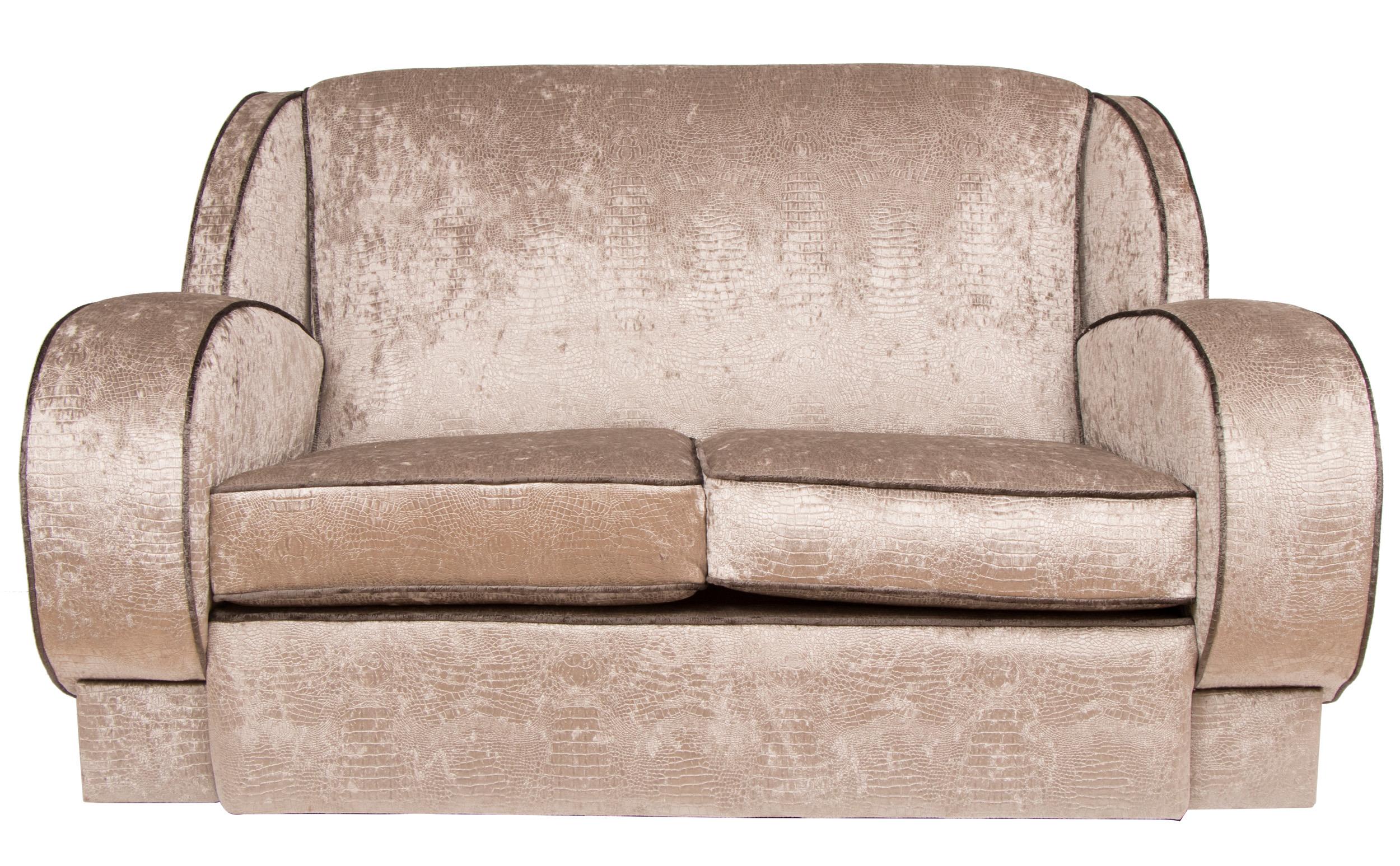 Art Deco lounge suite.
A stunning Art Deco lounge suite with lovely curved arms, newly upholstered in this amazing silver snakeskin fabric
Armchairs 84 cm H 86 cm W 85 cm D seat H 43 cm seat D 56 cm
Sofa 82 cm H 146 cm W 87 cm D seat H 43 cm seat