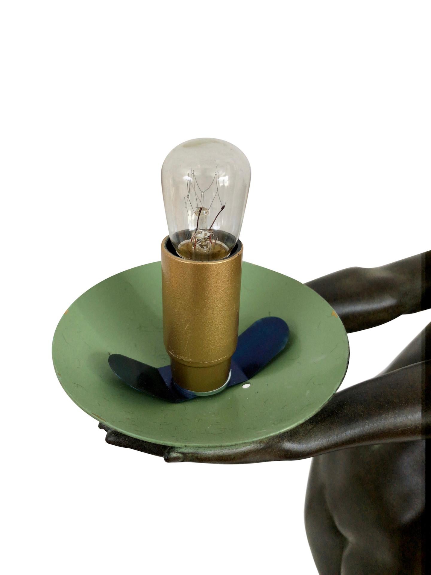 Art Deco Lumina Skulptur Clarté Lampe Nackte Tänzerin mit einem Ball von Max Le Verrier im Angebot 5