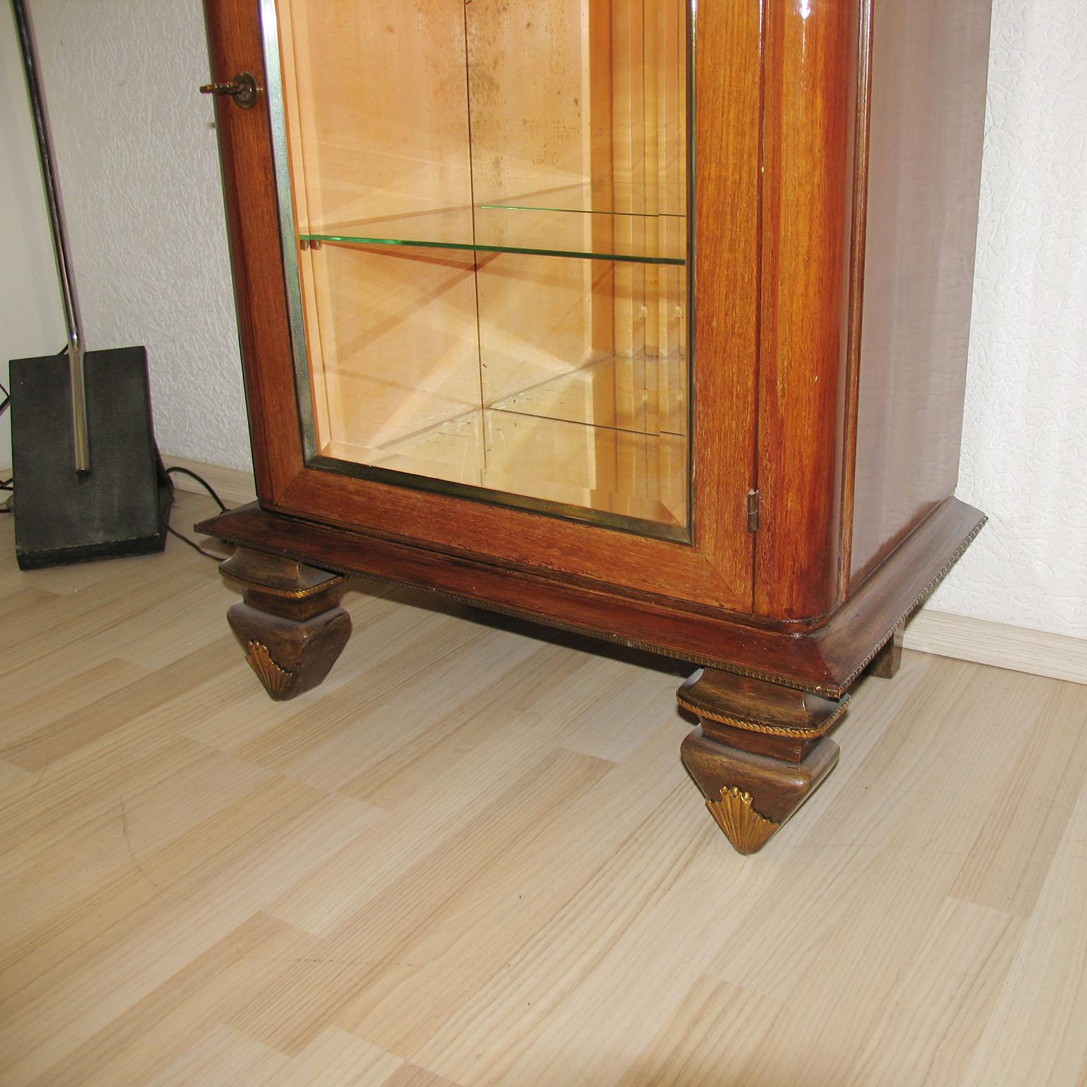 Art Deco Luminous Vitrine, Display Cabinet, in the Style of Pascaud For Sale 3