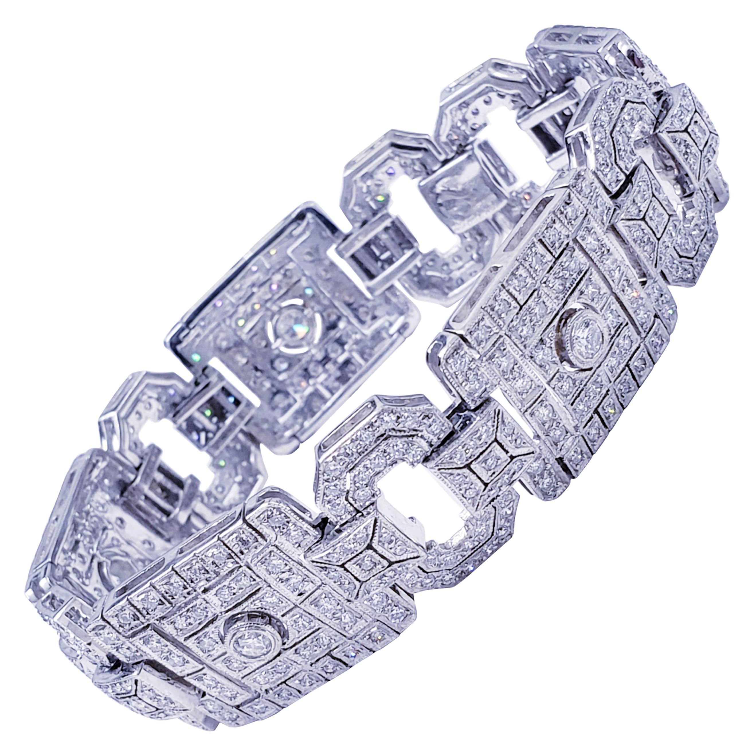 Art Deco Luxurious 10 Carat Diamond Bracelet 18 Karat White Gold For Sale