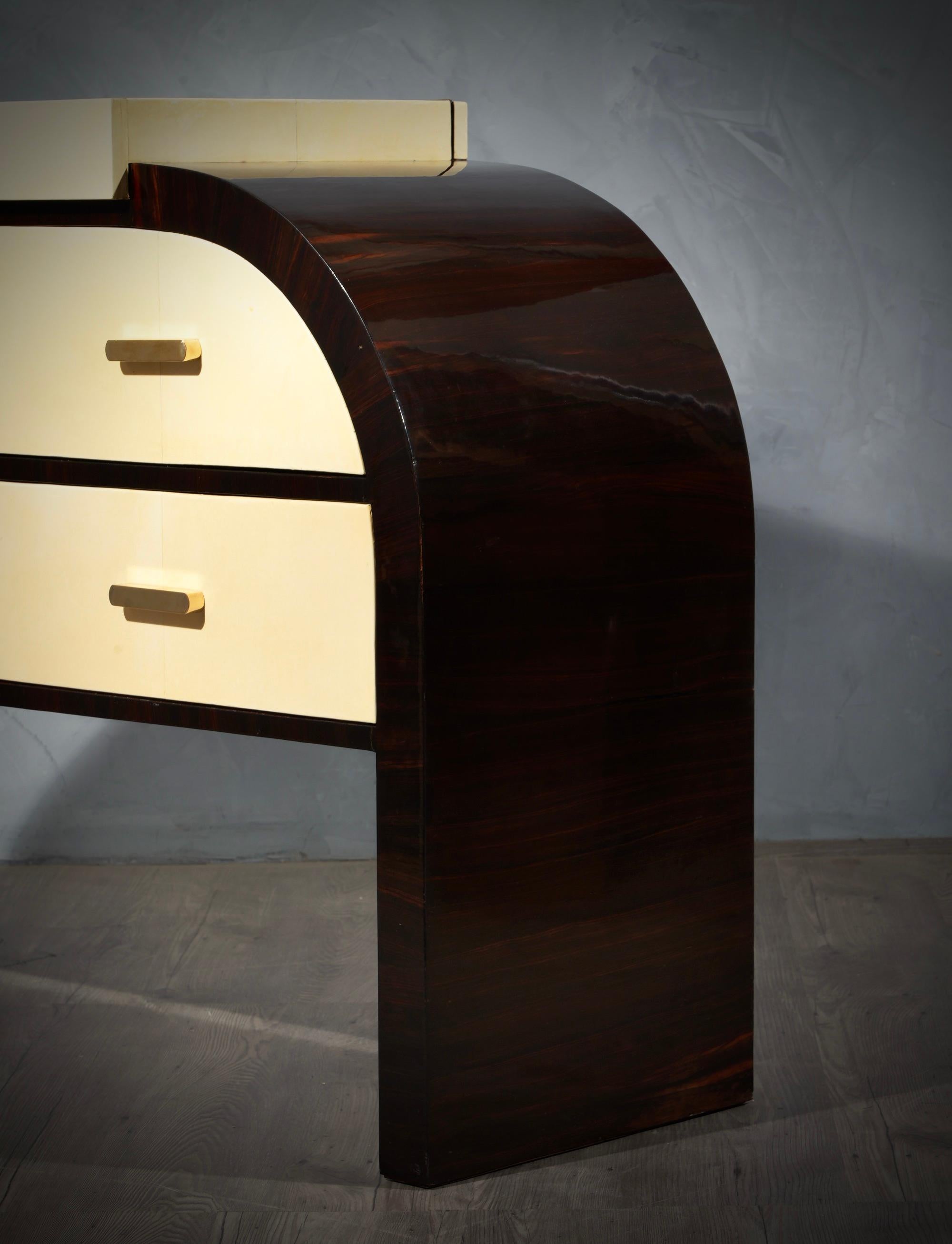 Art Deco Walnut and Goat Skin Italian Commode and Chests of Drawers, 1930 For Sale 5