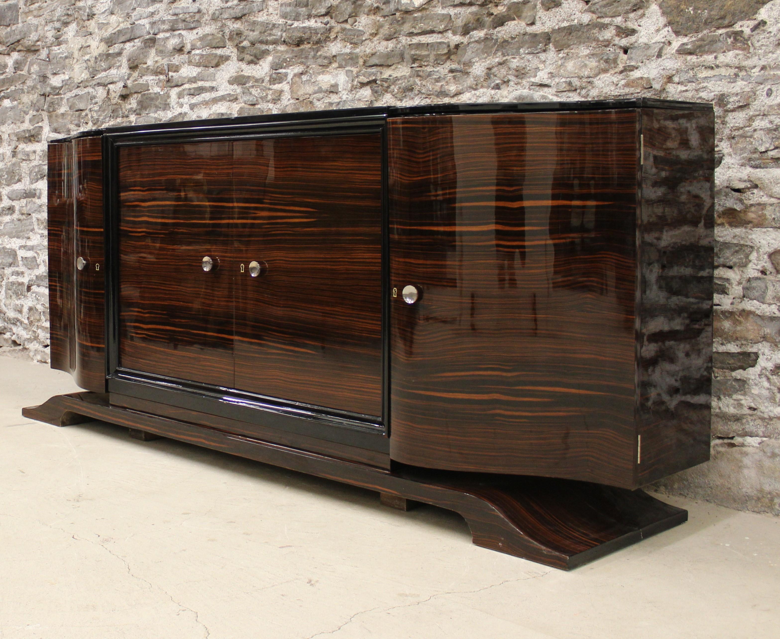 French Art Deco Macassar Ebony Credenza in the Manner of Émile-Jacques Ruhlmann