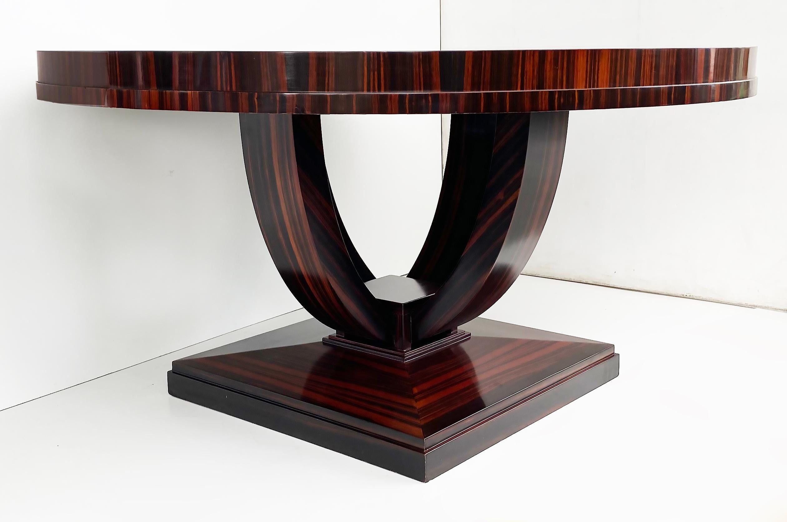 Art Deco Makassar Ebenholz Runde Dining Center Tisch, schön furniert Holz (Art déco) im Angebot