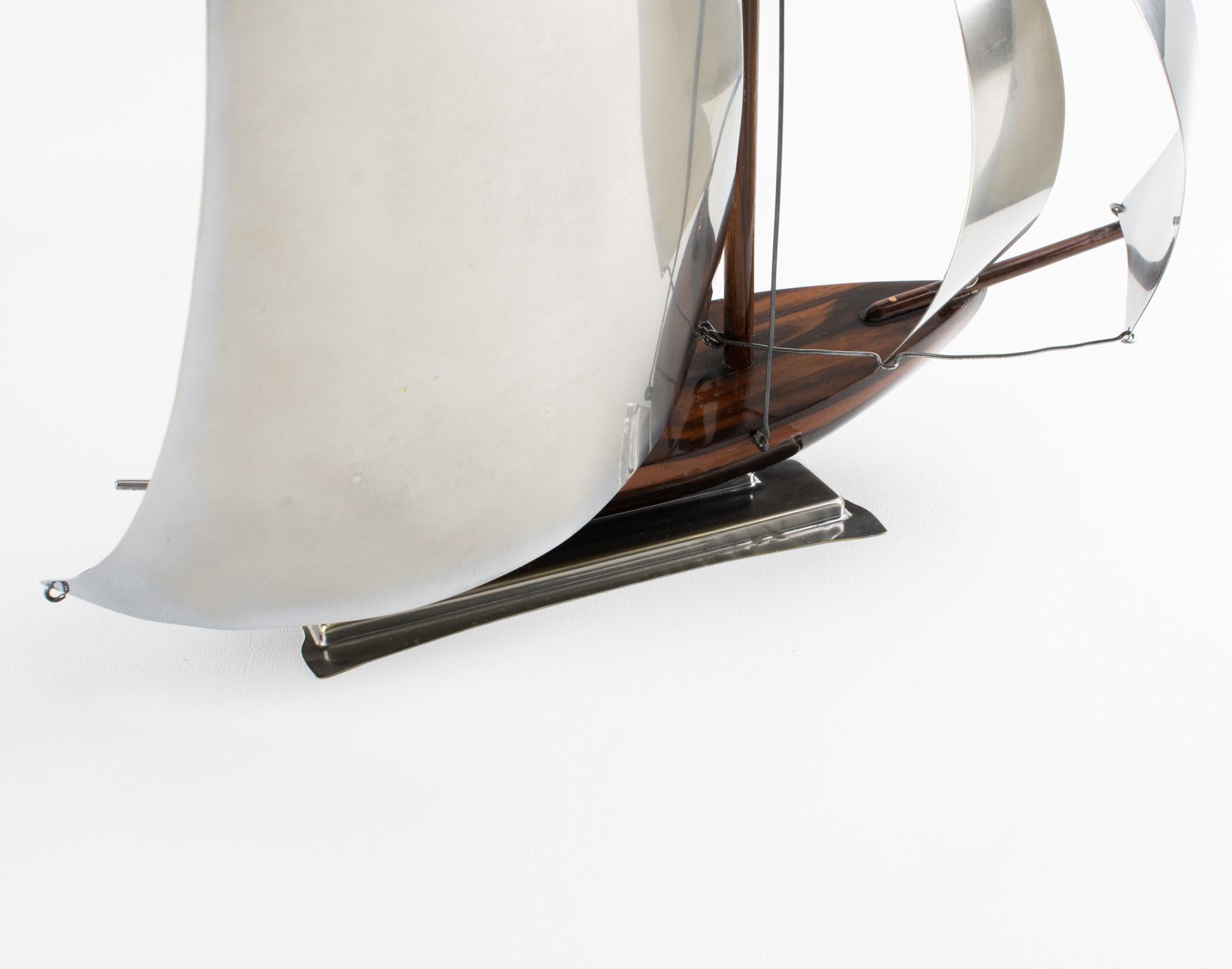 Art Deco Wood et Metal Sail Boat Model, France circa 1930 en vente 9
