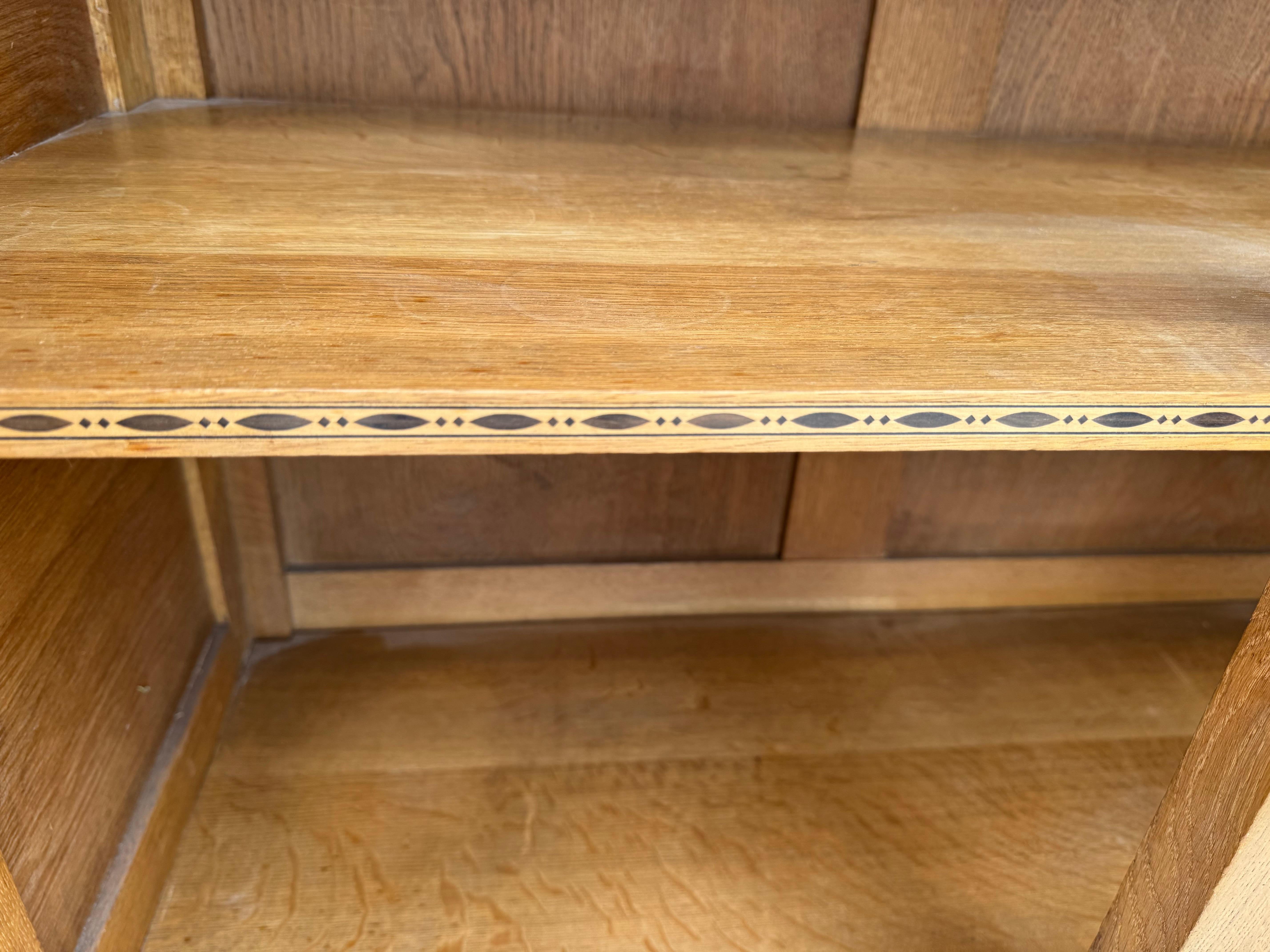 Art Deco Makassar Holz Anrichte/Trockenbar mit Metallbeschlägen im Angebot 5