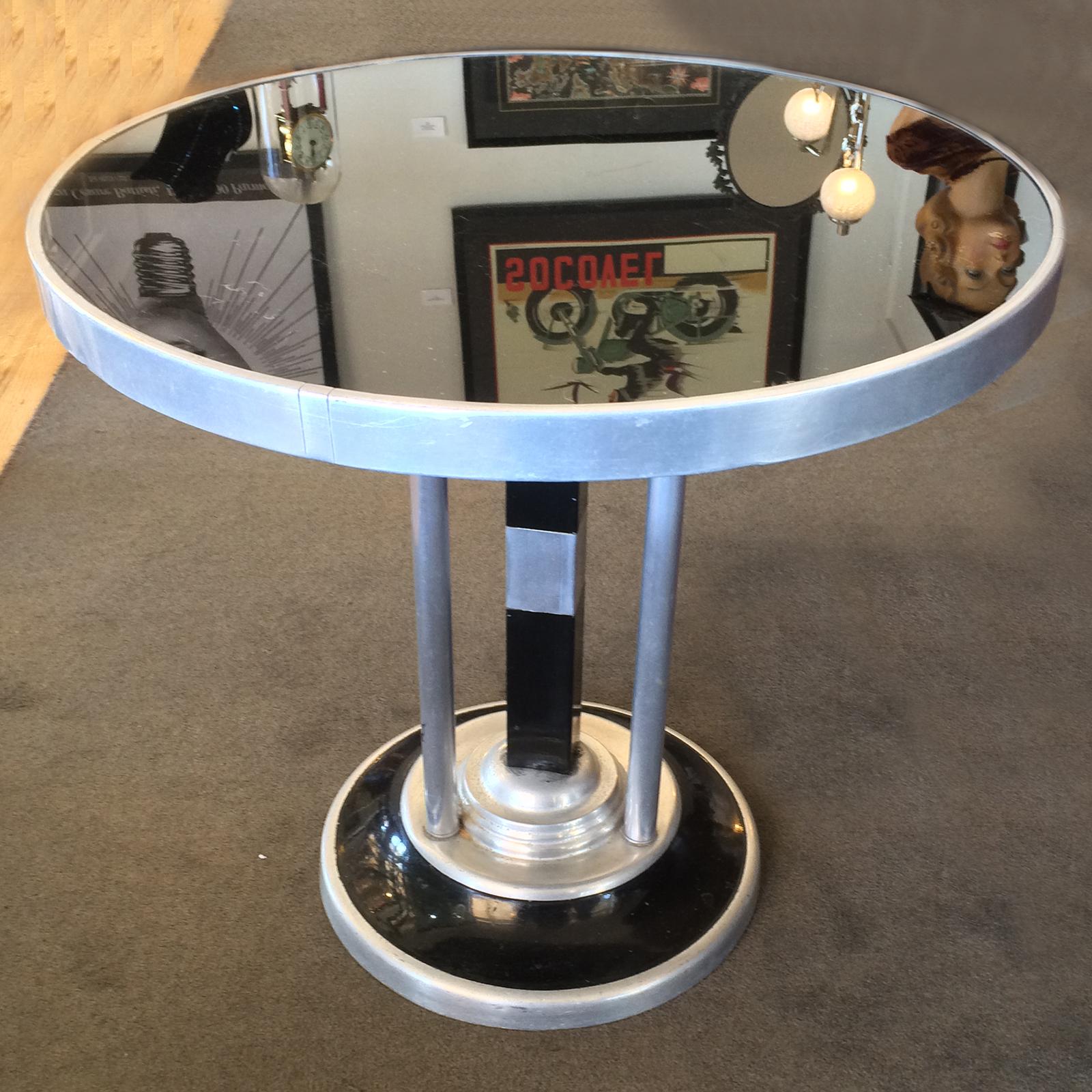 Mid-20th Century Art Deco Machine Age Black Vitrolite and Polished Aluminium Coffee Side Table For Sale