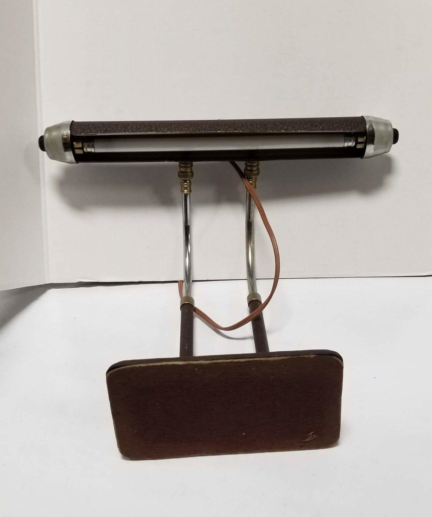 Art Deco Maschine Alter Chrom einstellbare Leuchtstofflampe Schreibtischlampe (Mitte des 20. Jahrhunderts) im Angebot