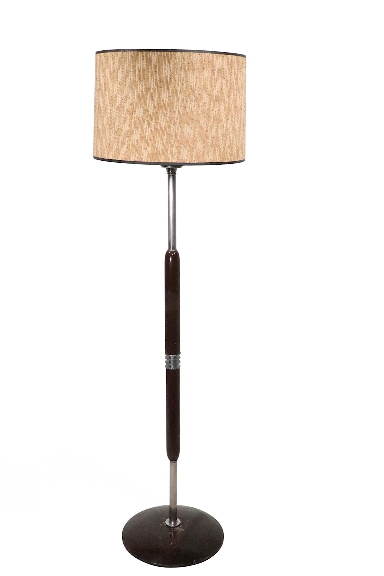 Art Deco Machine Age Chrome and Wood Floor Lamp after Rohde c. 1930's en vente 1