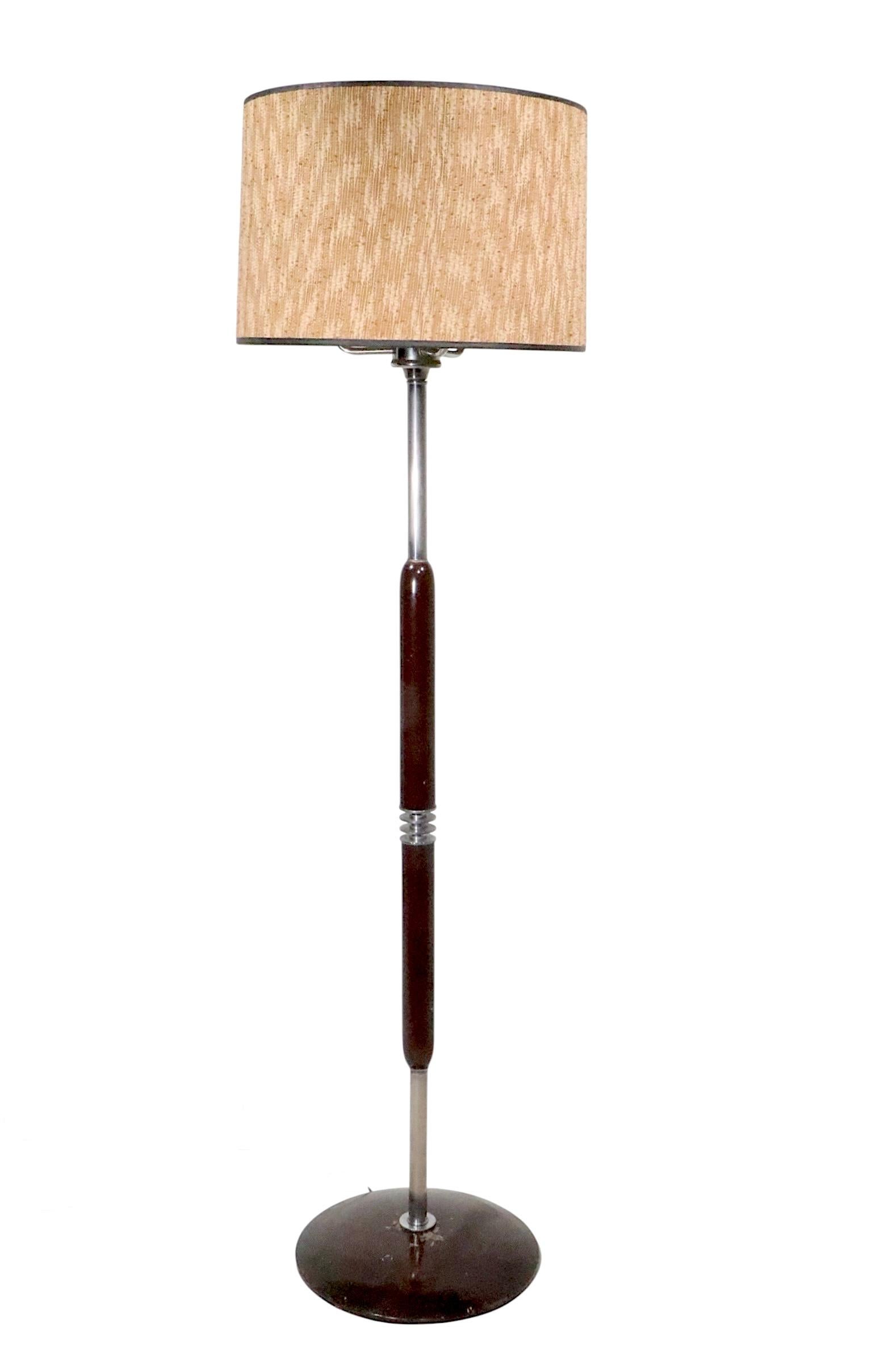Art Deco Machine Age Chrome and Wood Floor Lamp after Rohde c. 1930's en vente 2