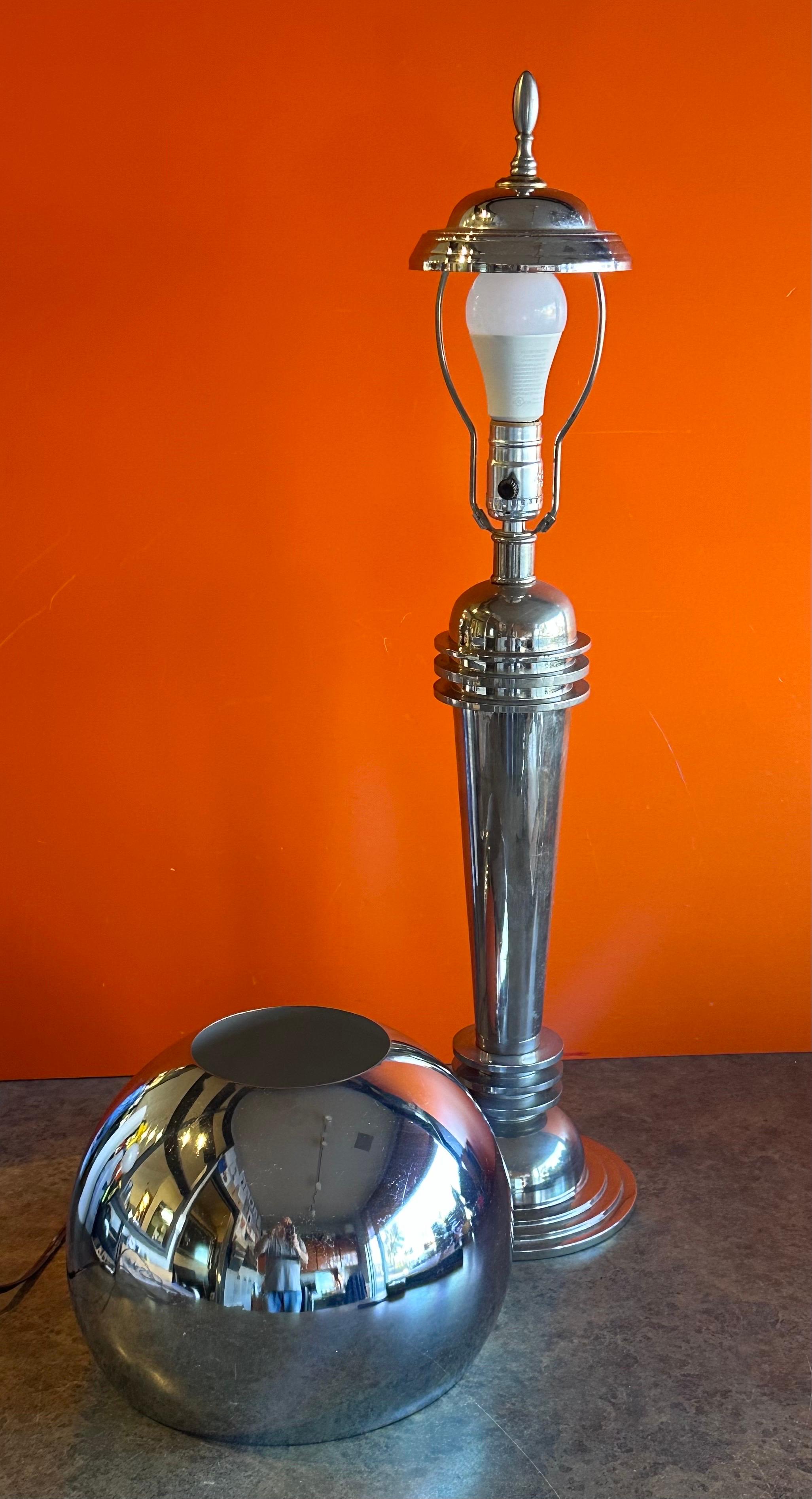 Art Deco Machine Age Chrome Table Lamp For Sale 1