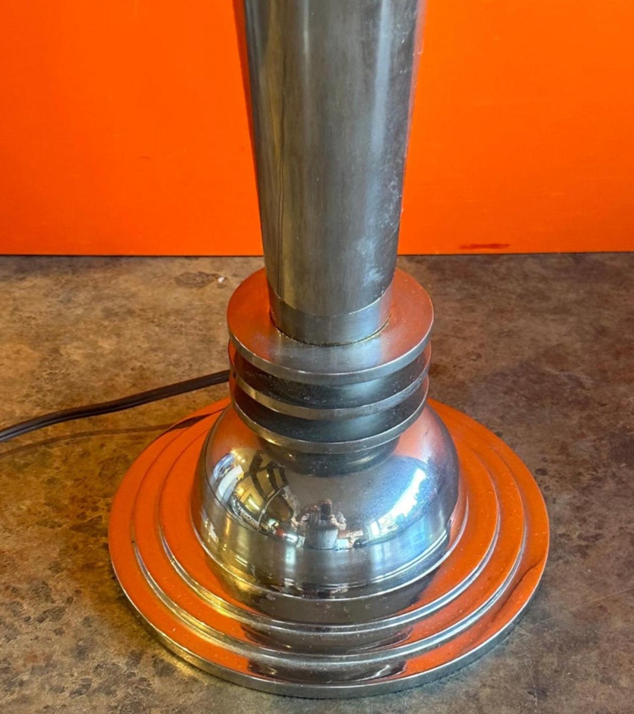 Art Deco Machine Age Chrom Tischlampe im Angebot 3