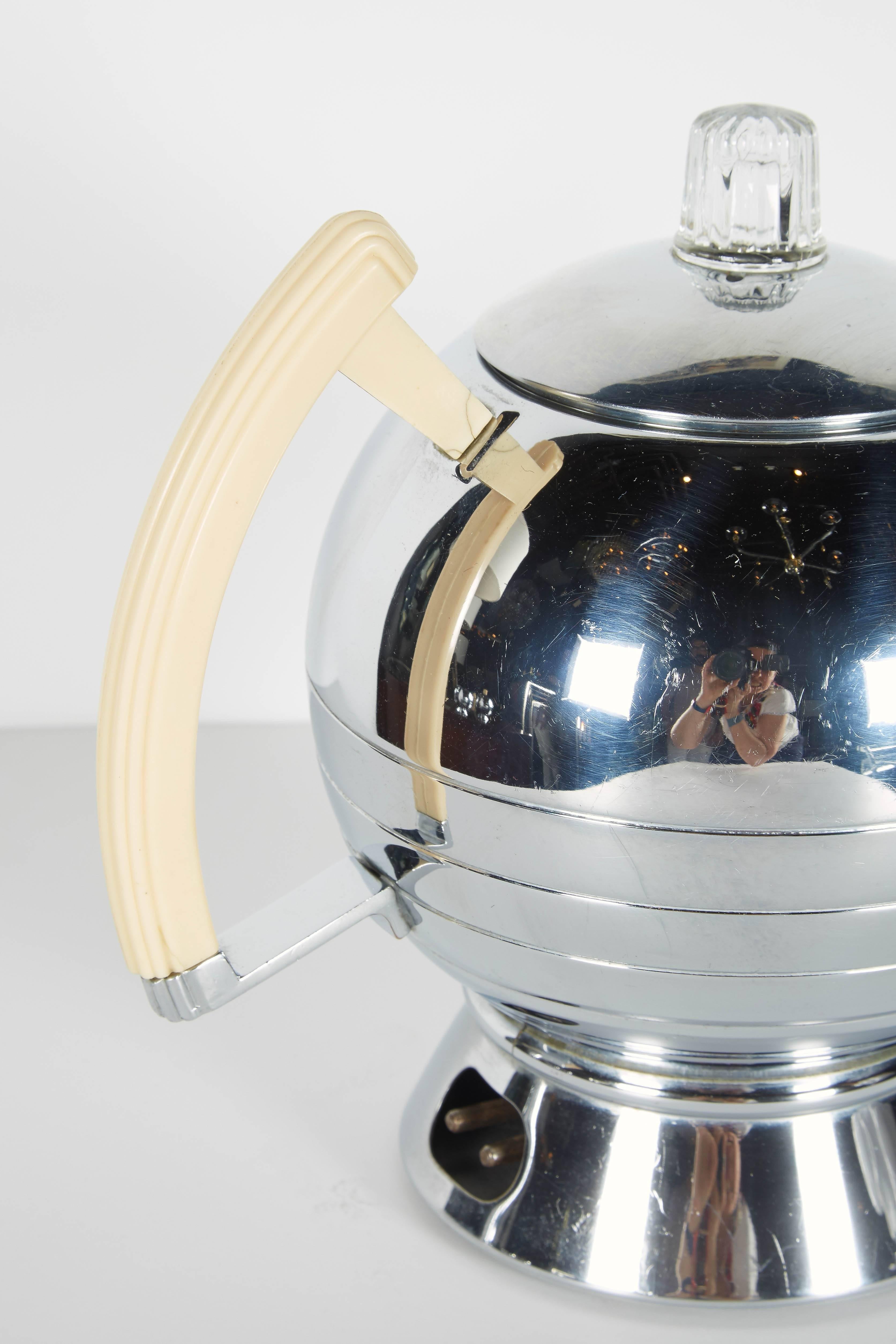 Art Deco Machine Age Coffee Service Set by Walter Von Nessen for Chase In Good Condition In Fort Lauderdale, FL