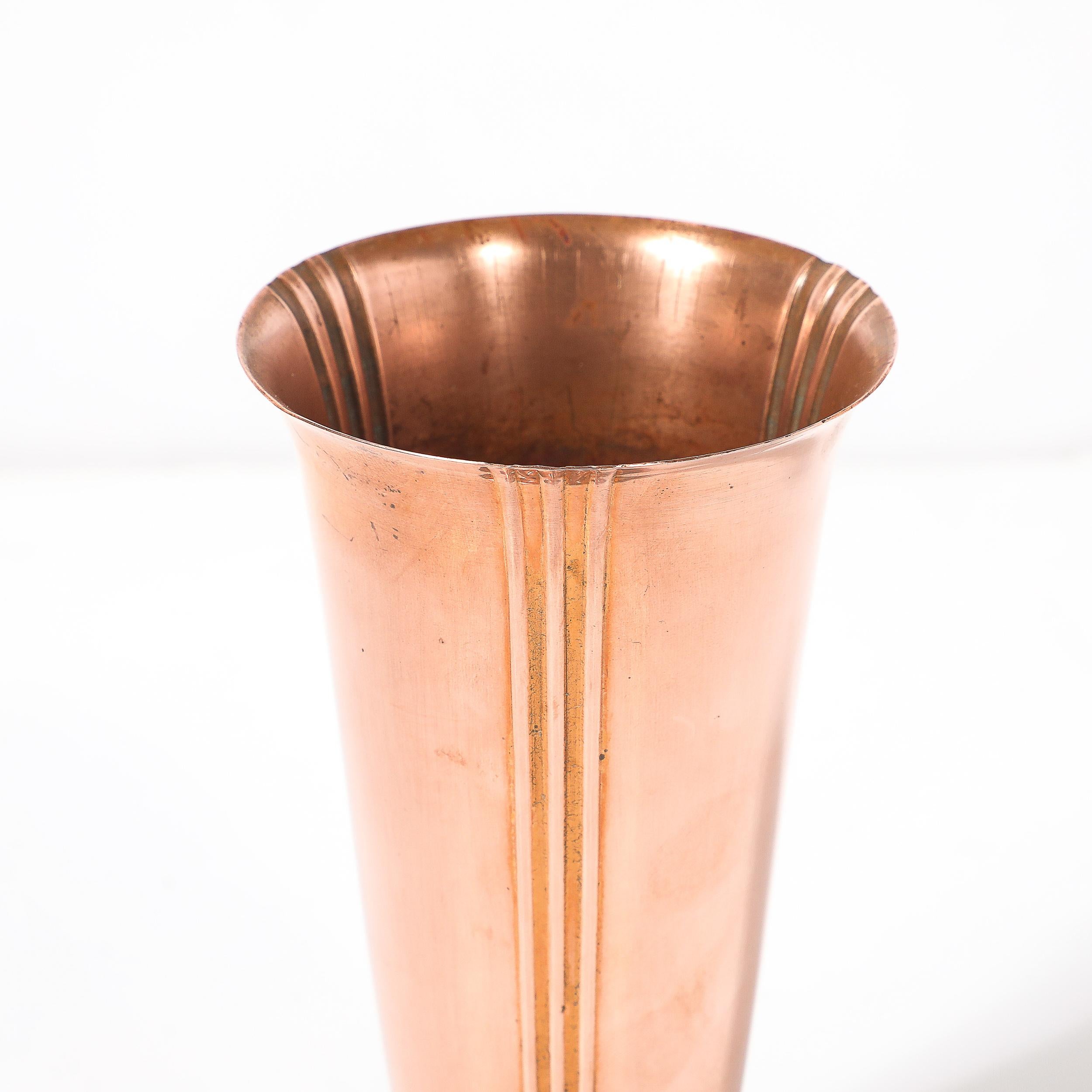 Vaso Art Déco in rame e bachelite 